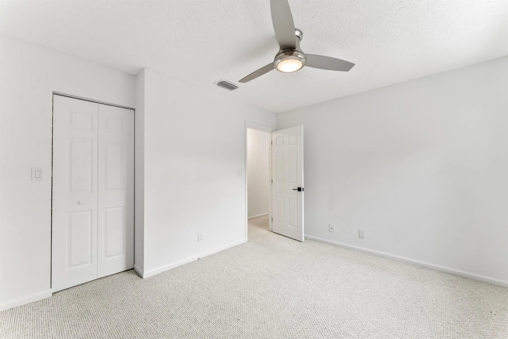 11447 NW 48th Court