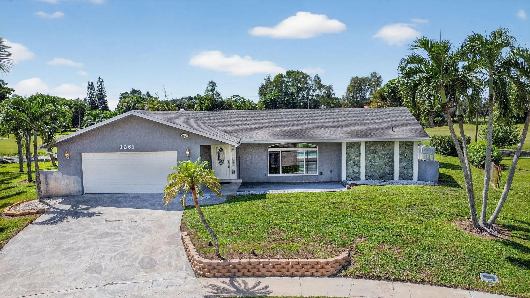 3261 Hoylake Road