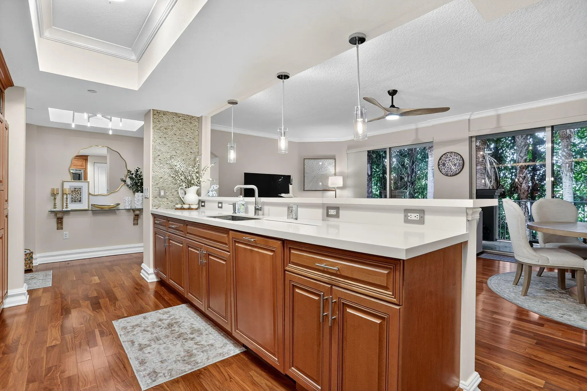1200 Hillsboro Mile, #2203