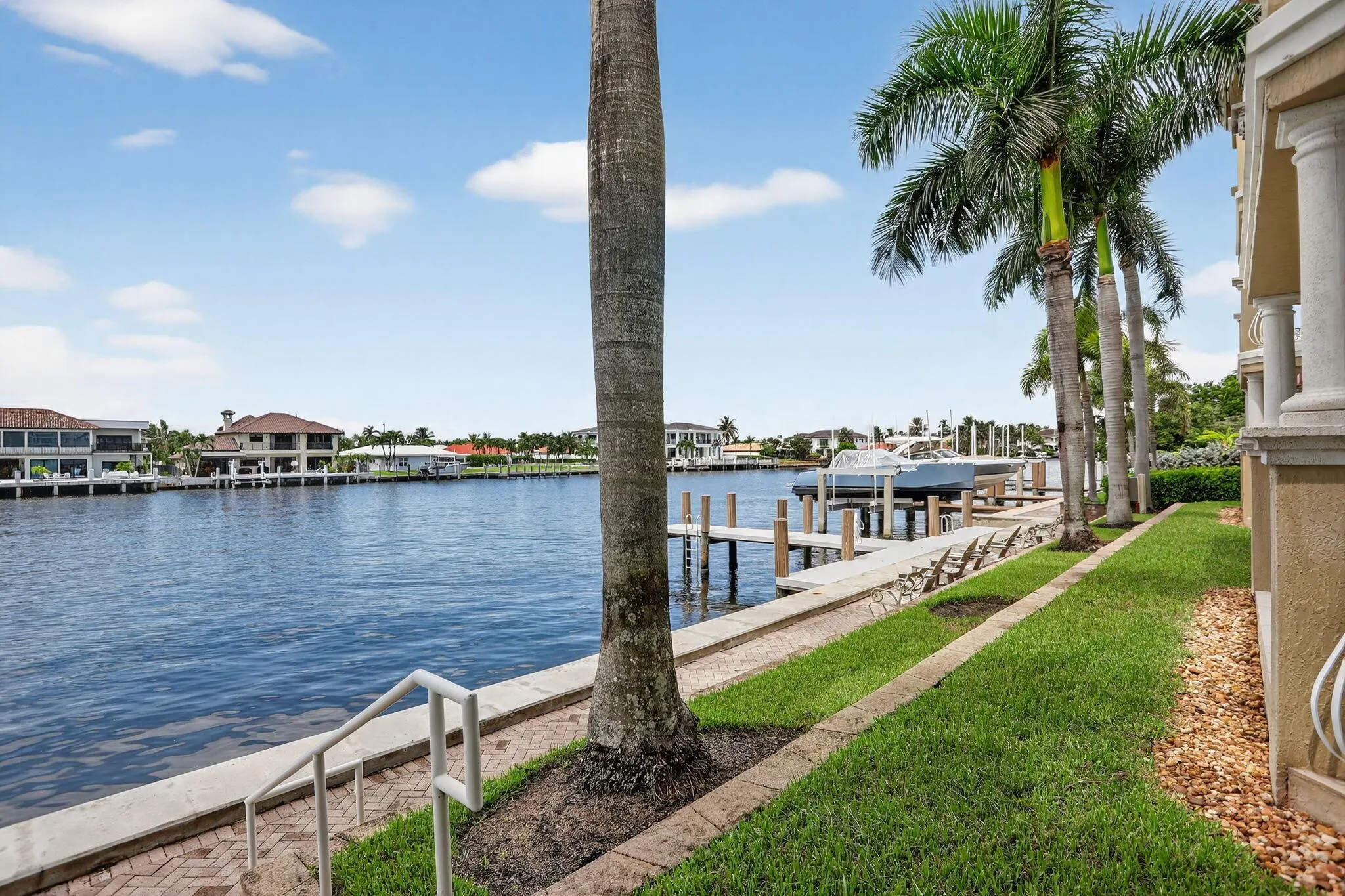 1200 Hillsboro Mile, #2203
