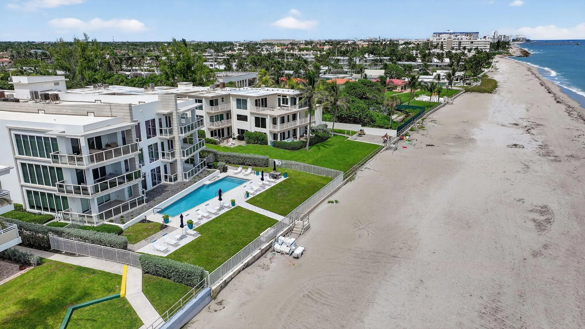 1200 Hillsboro Mile, #2203