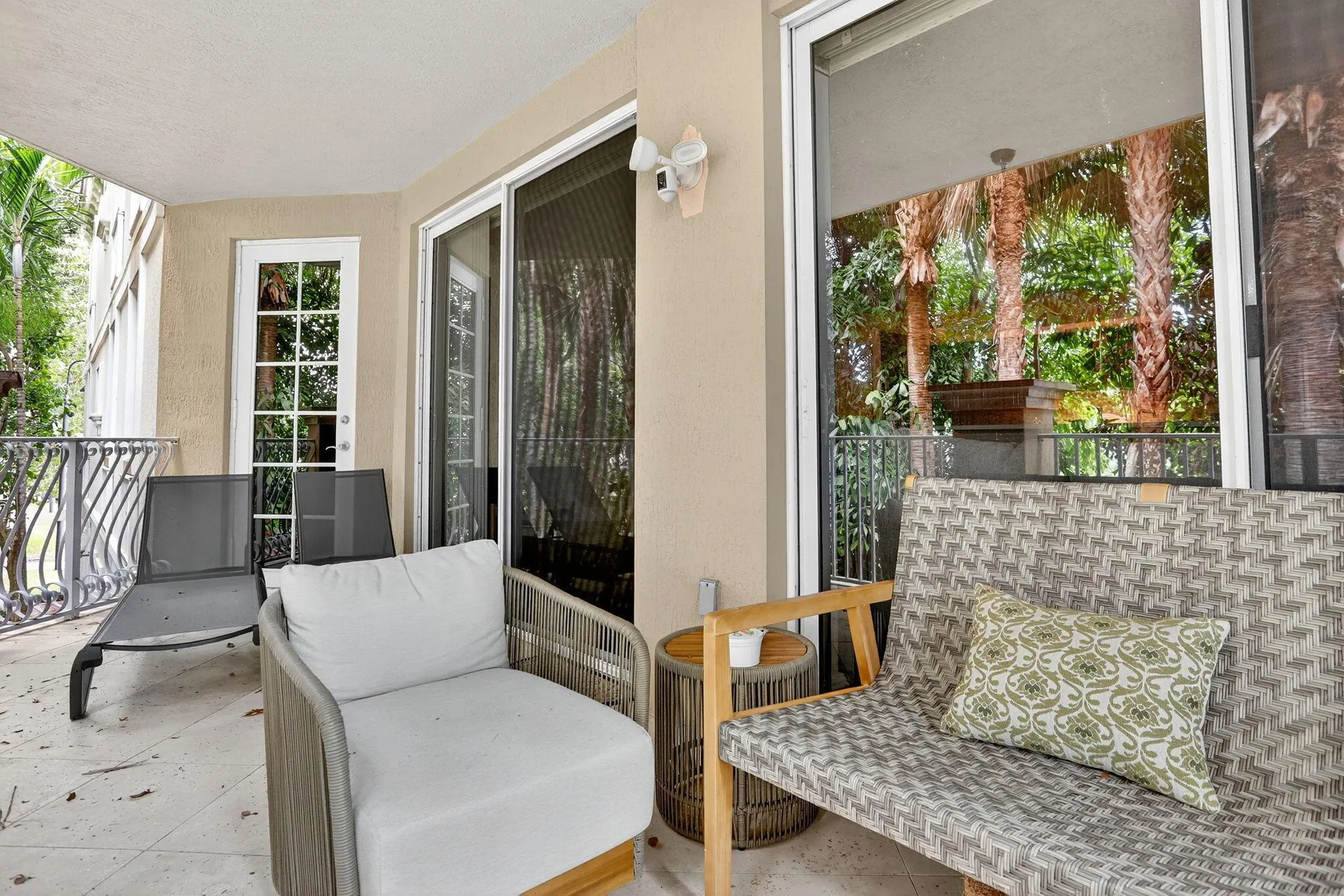 1200 Hillsboro Mile, #2203