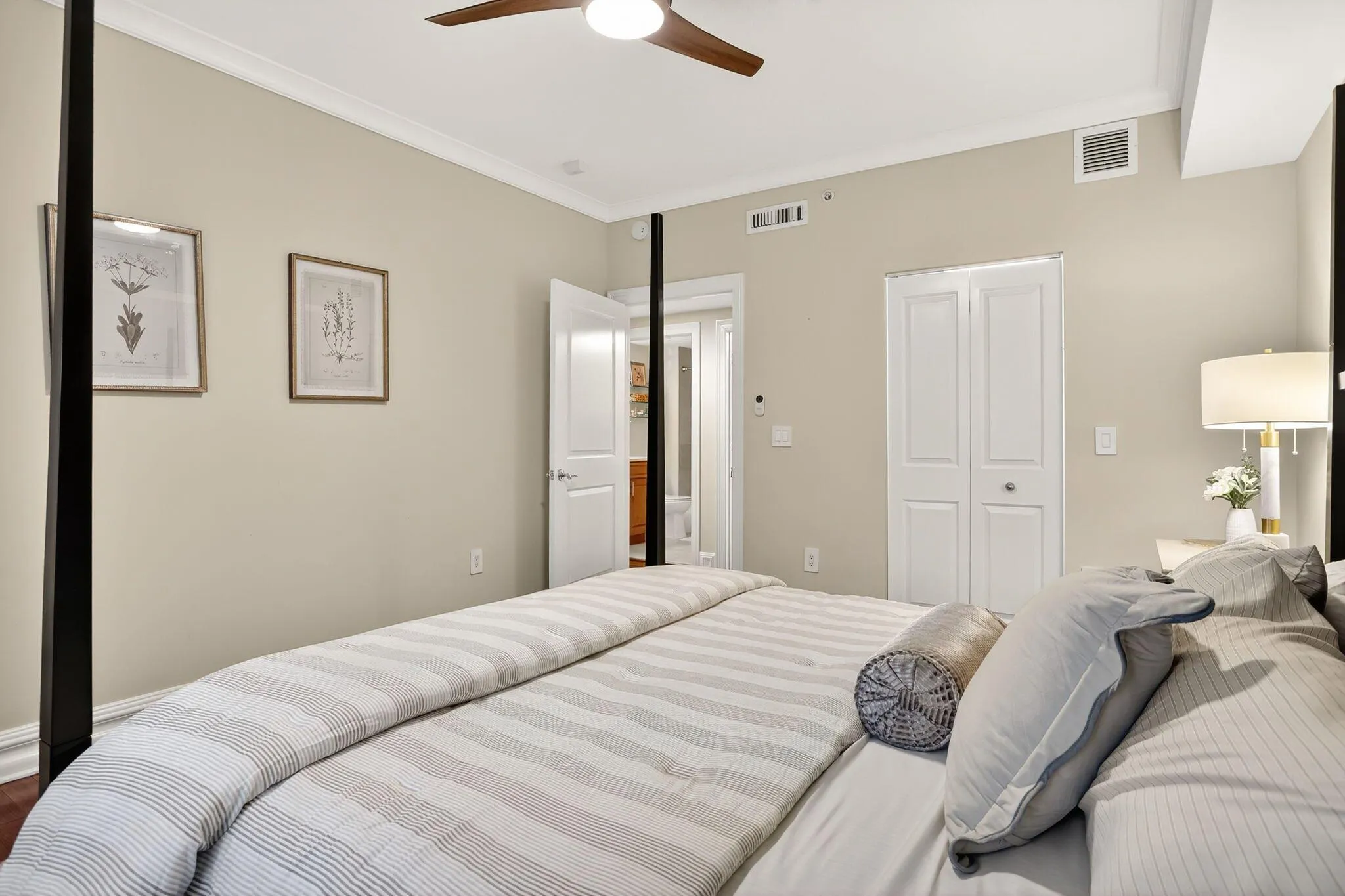 1200 Hillsboro Mile, #2203