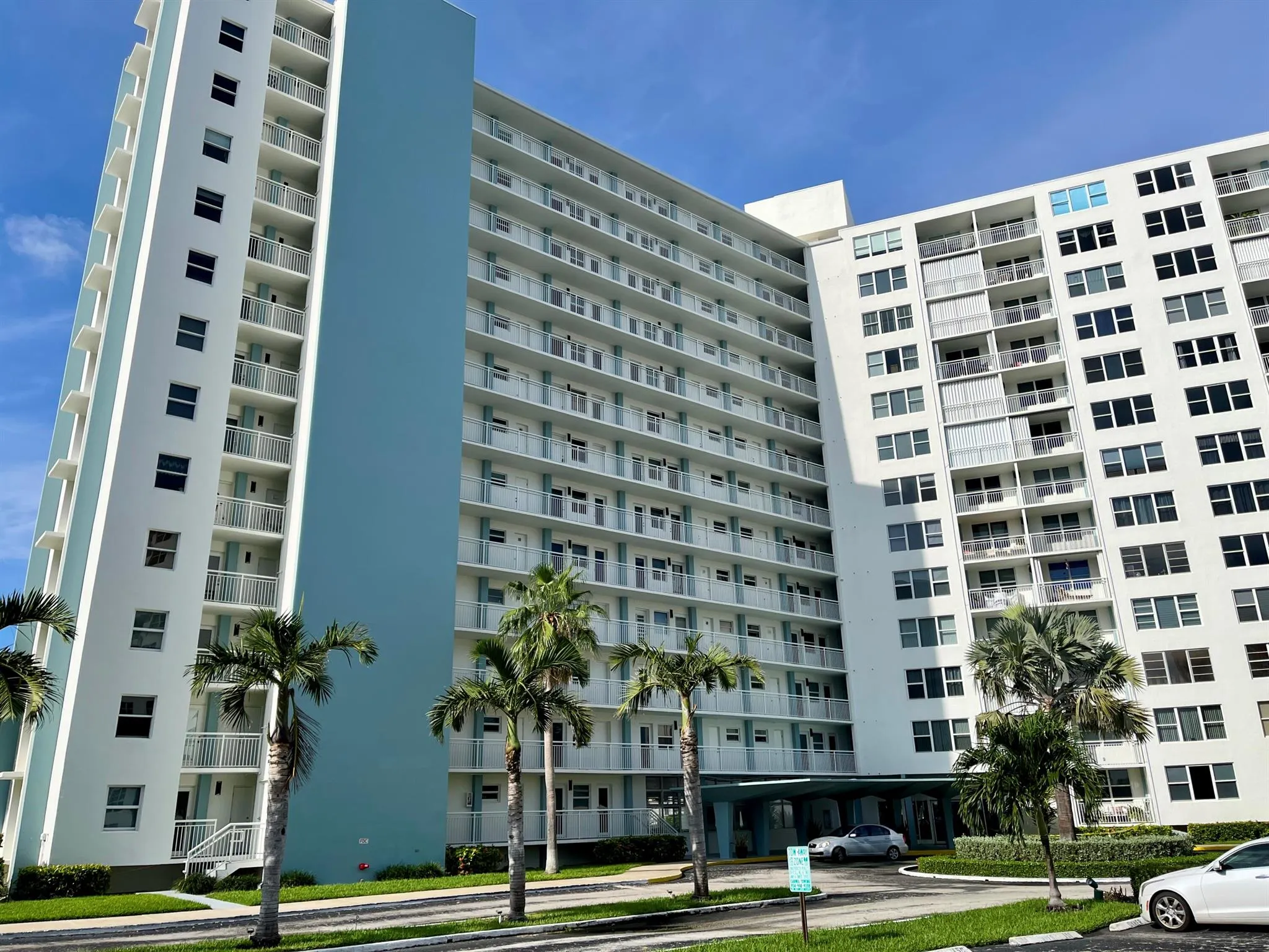 201 N Ocean Boulevard, #302