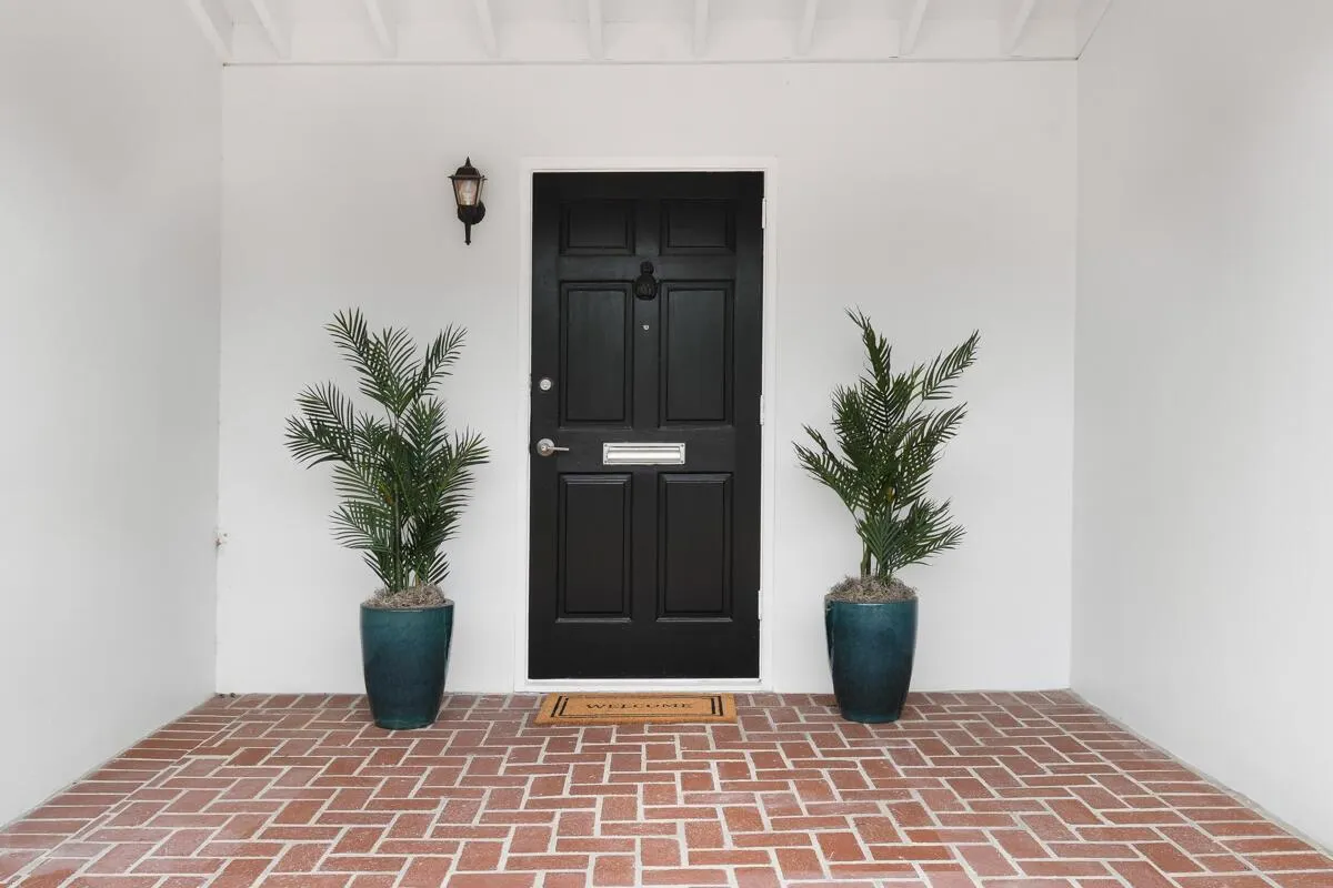210 Miramar Way