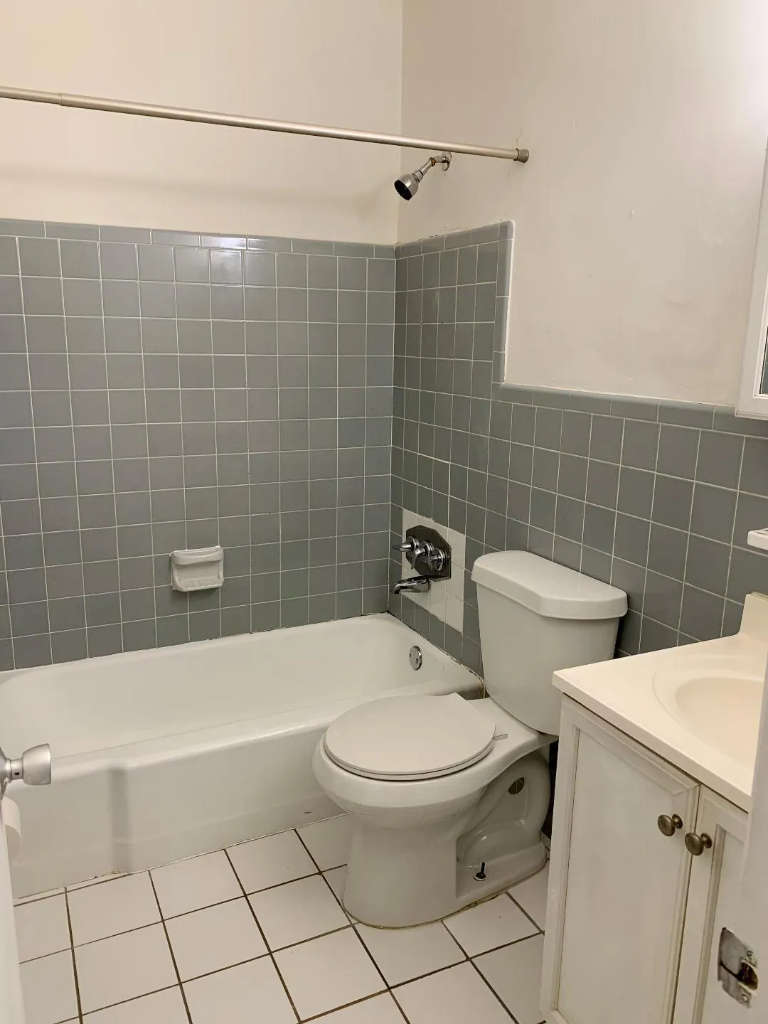 2915 Plunkett Street, #11d