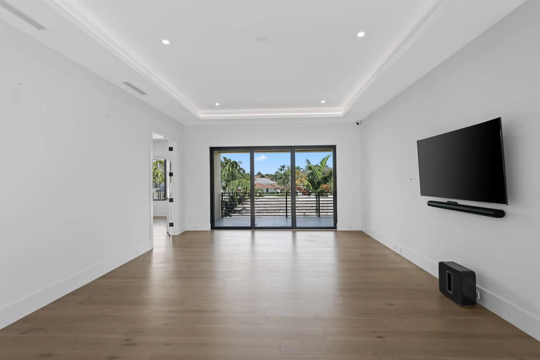 933 Allamanda Drive