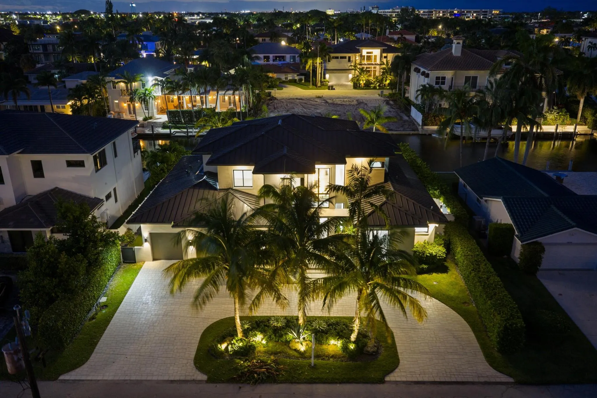 933 Allamanda Drive