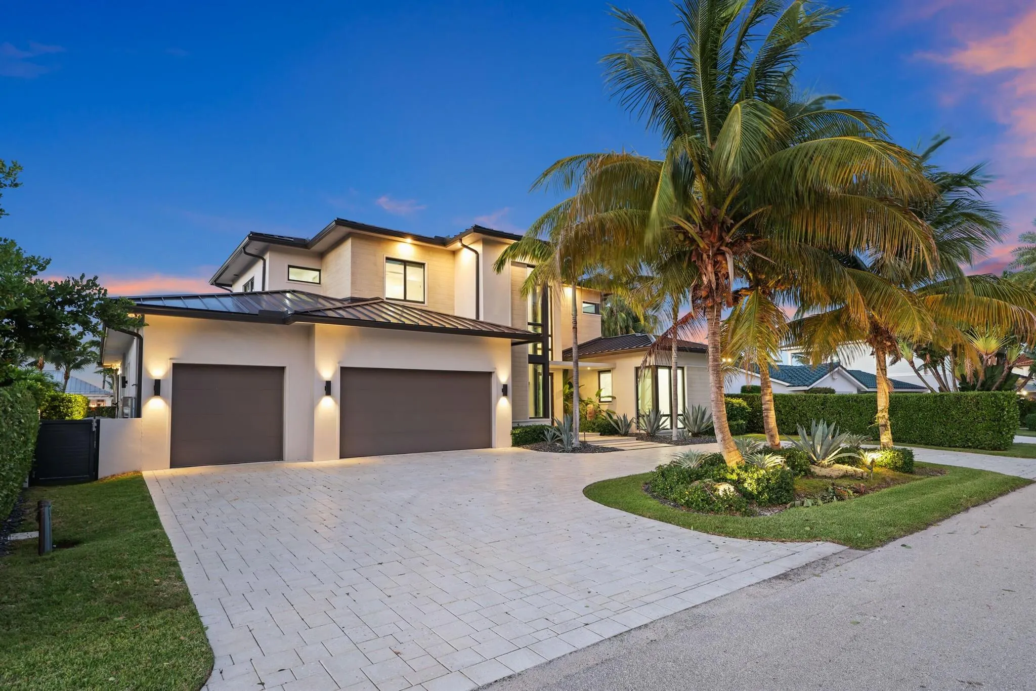 933 Allamanda Drive