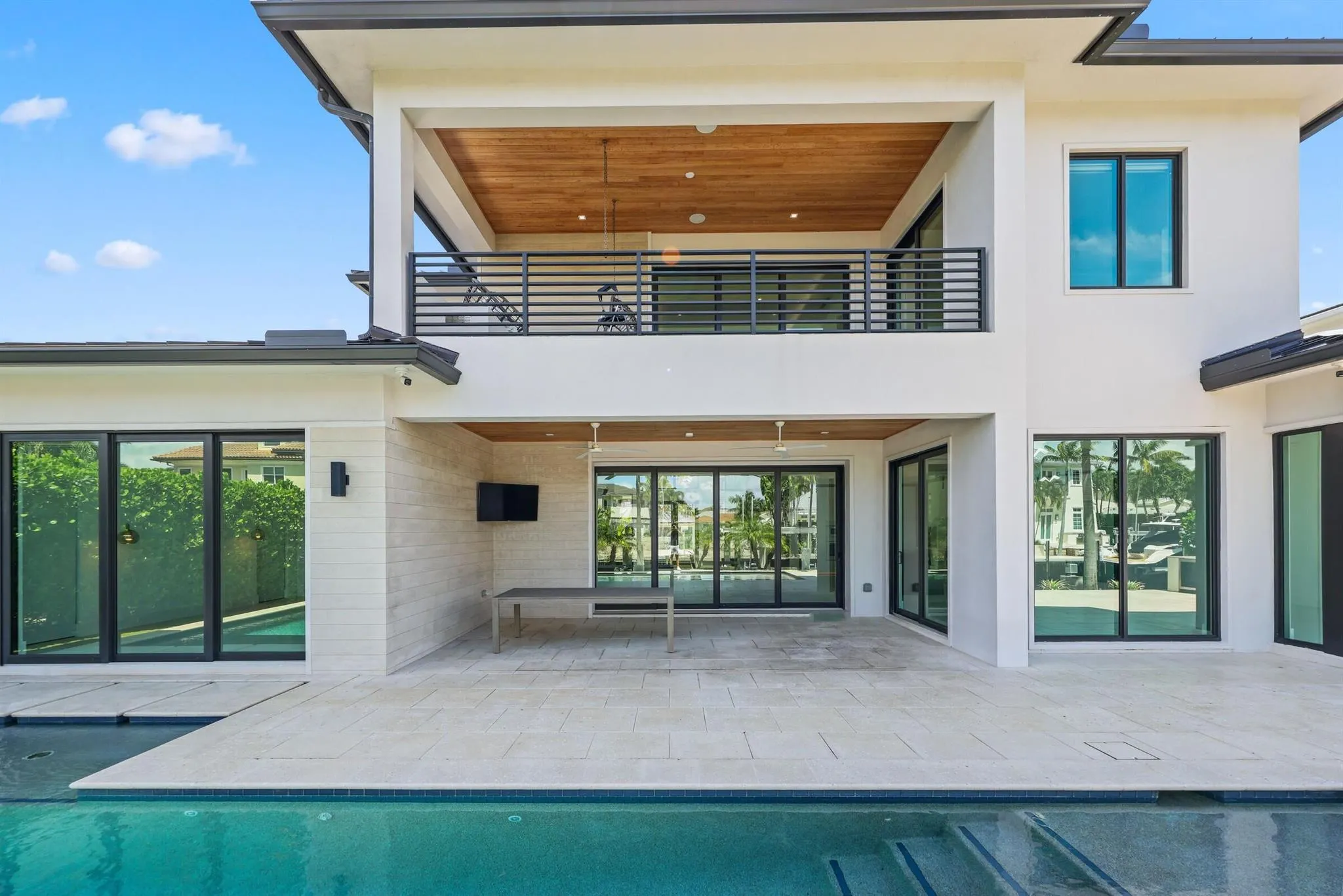 933 Allamanda Drive