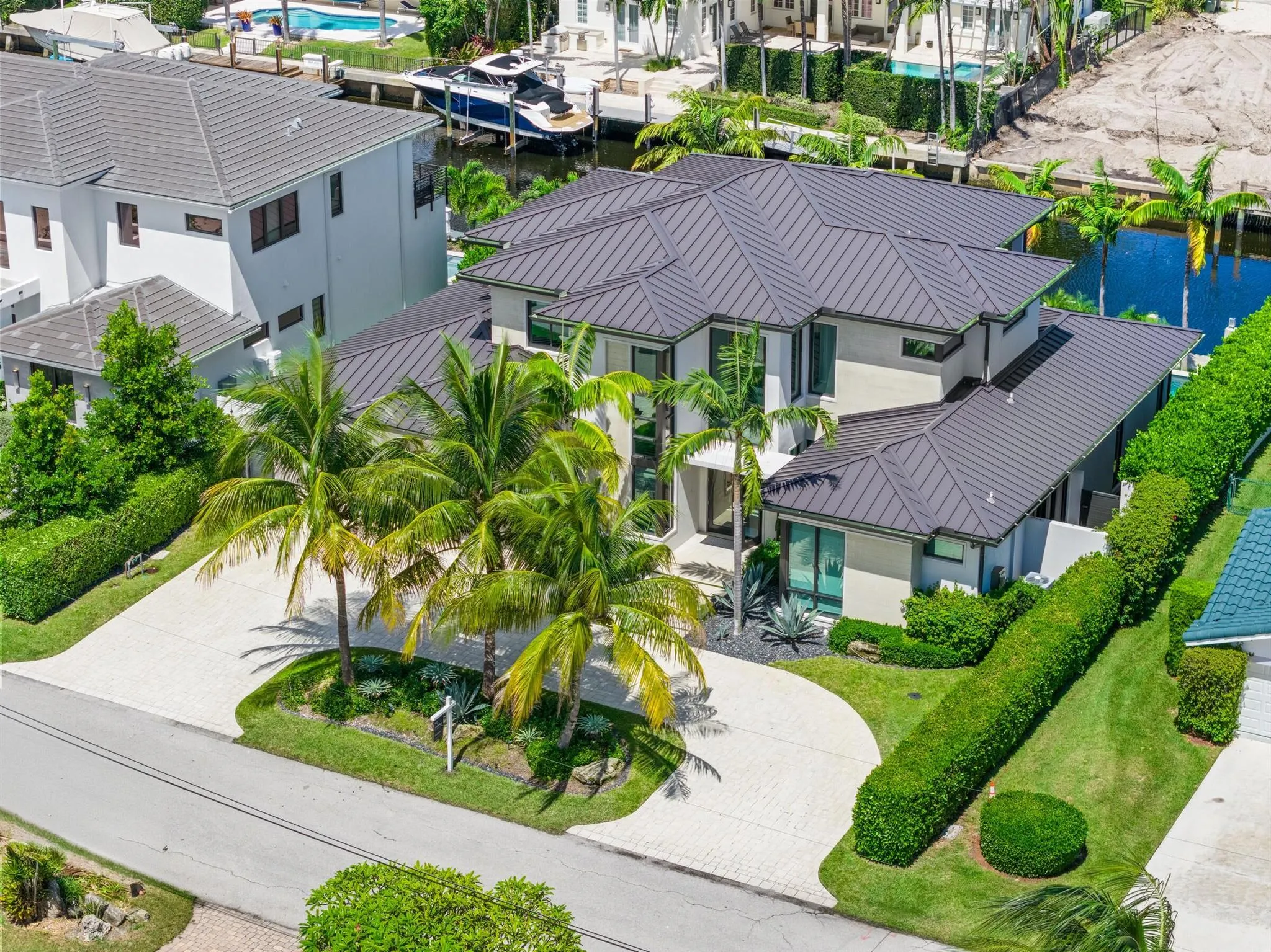 933 Allamanda Drive