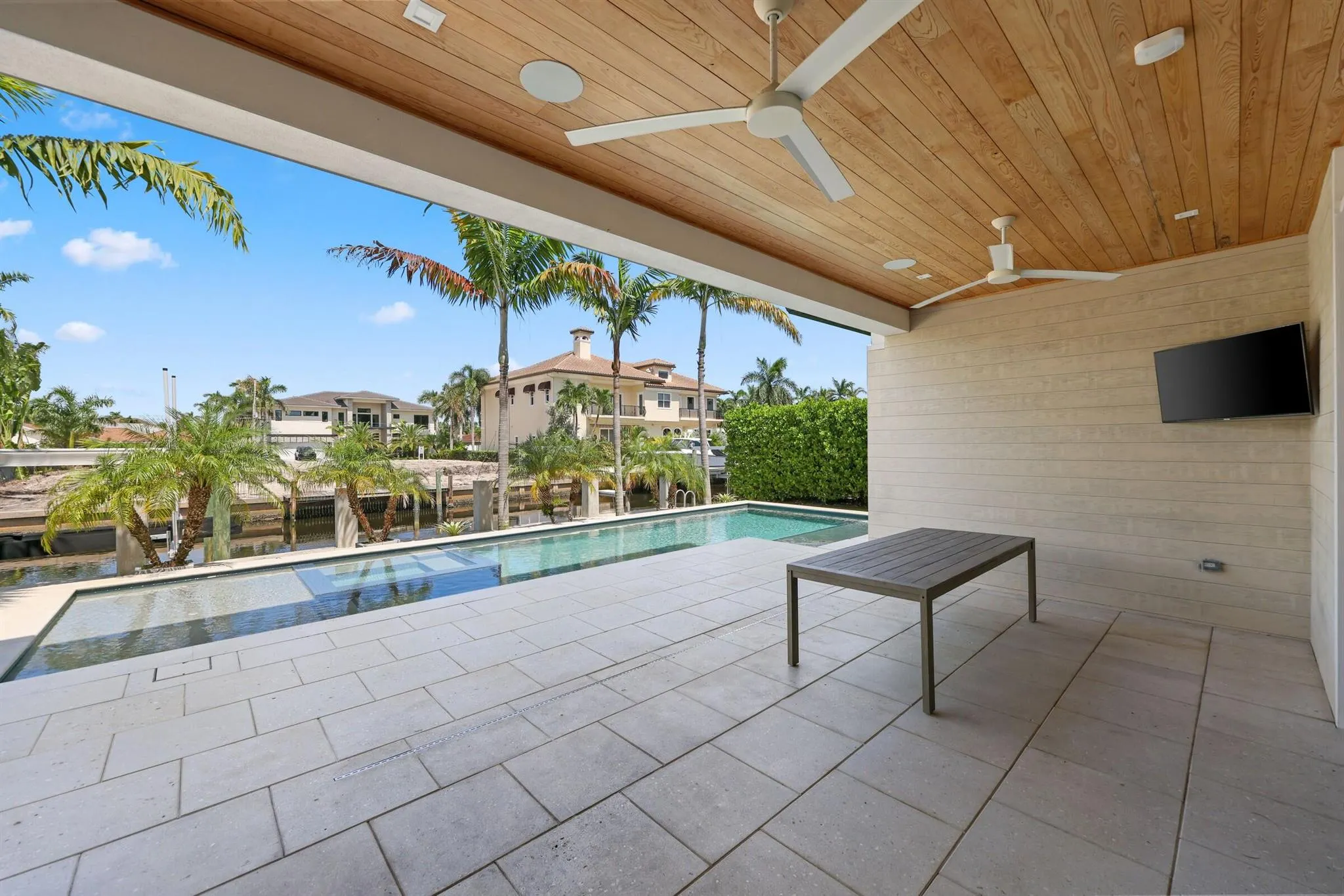 933 Allamanda Drive