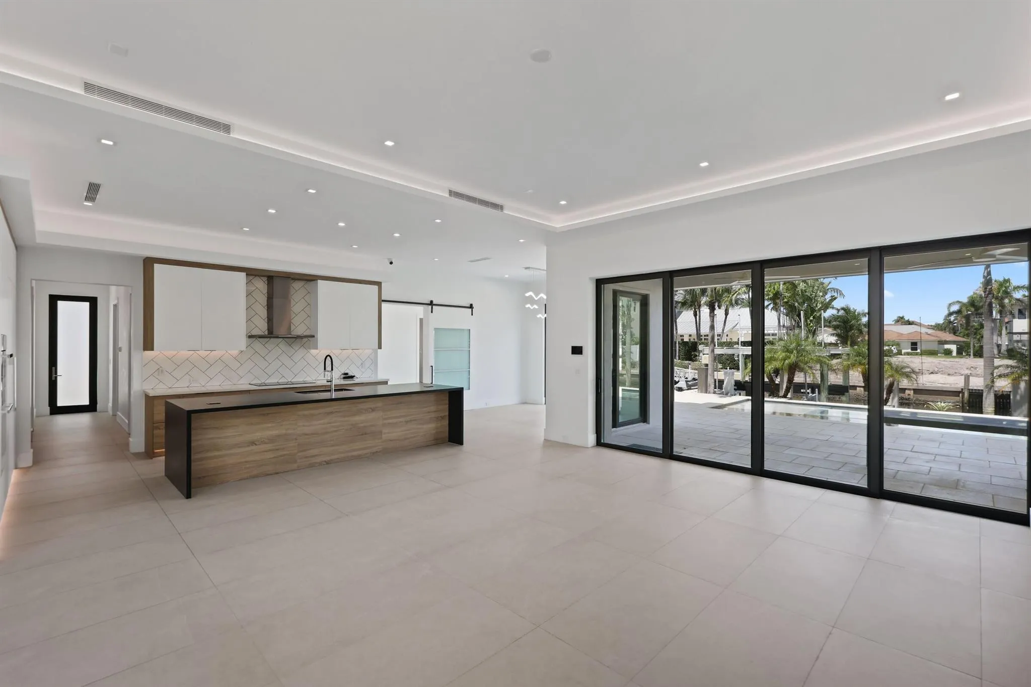 933 Allamanda Drive