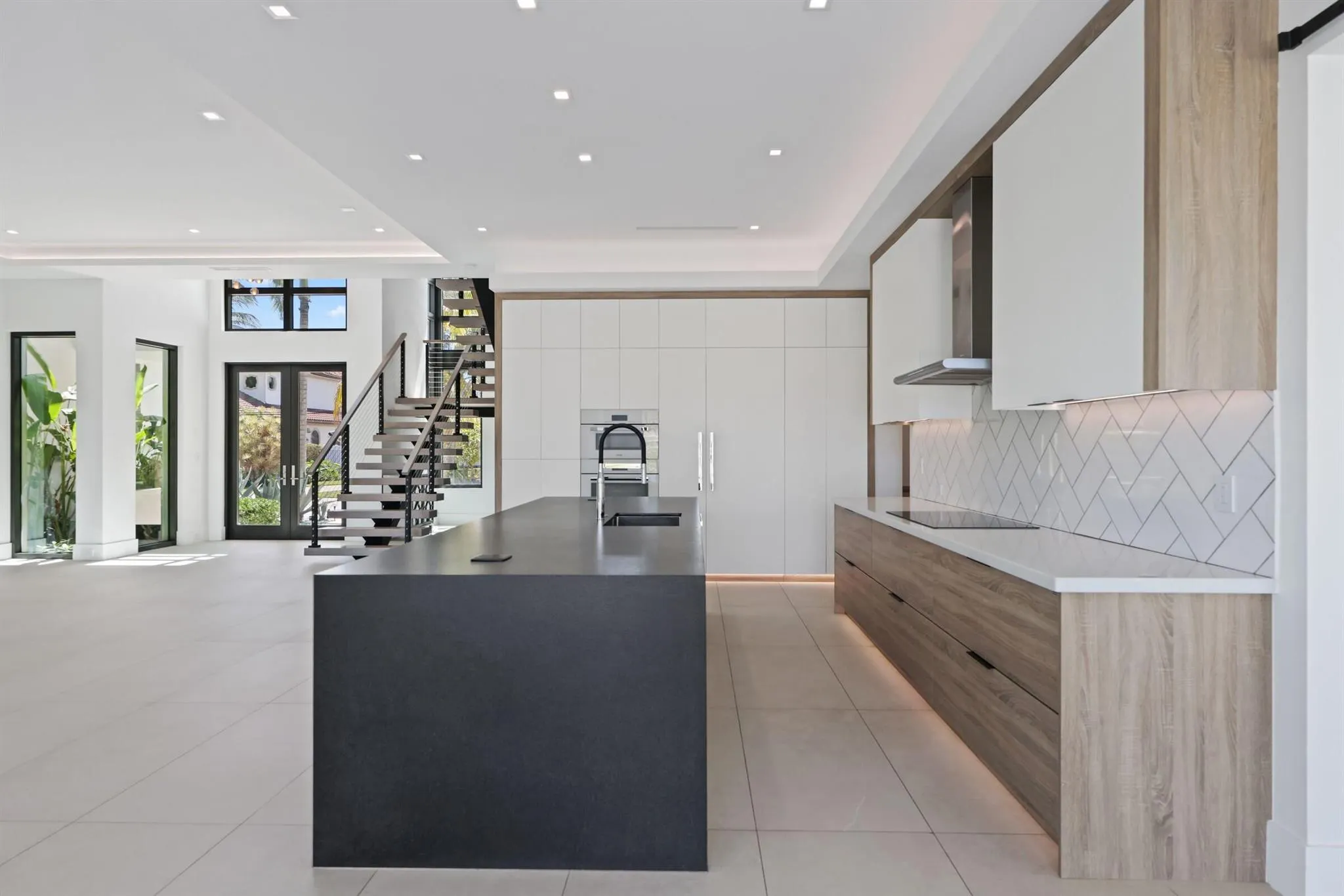 933 Allamanda Drive