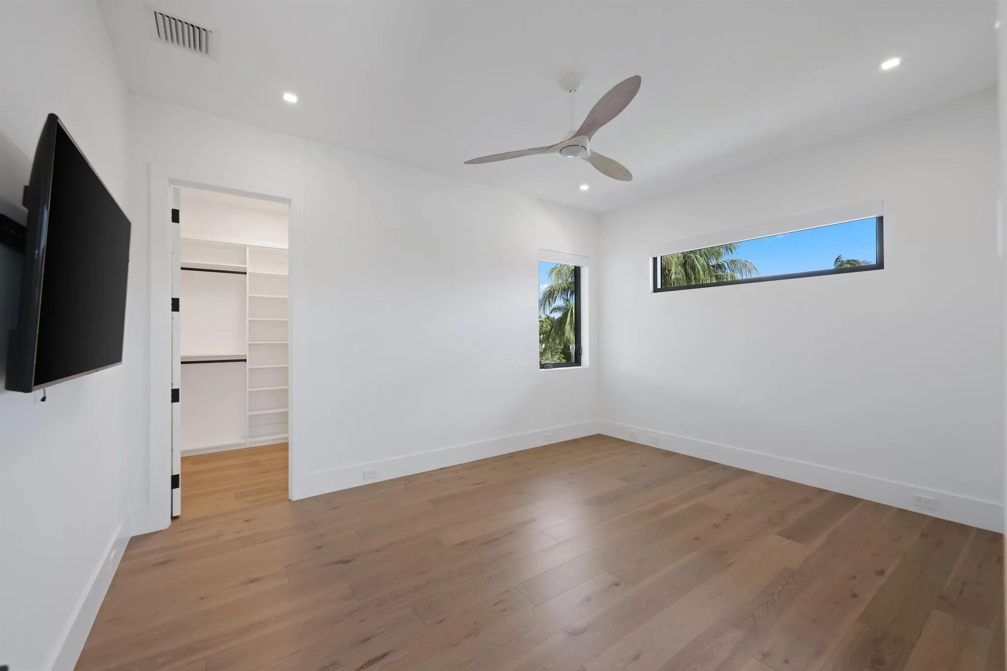 933 Allamanda Drive