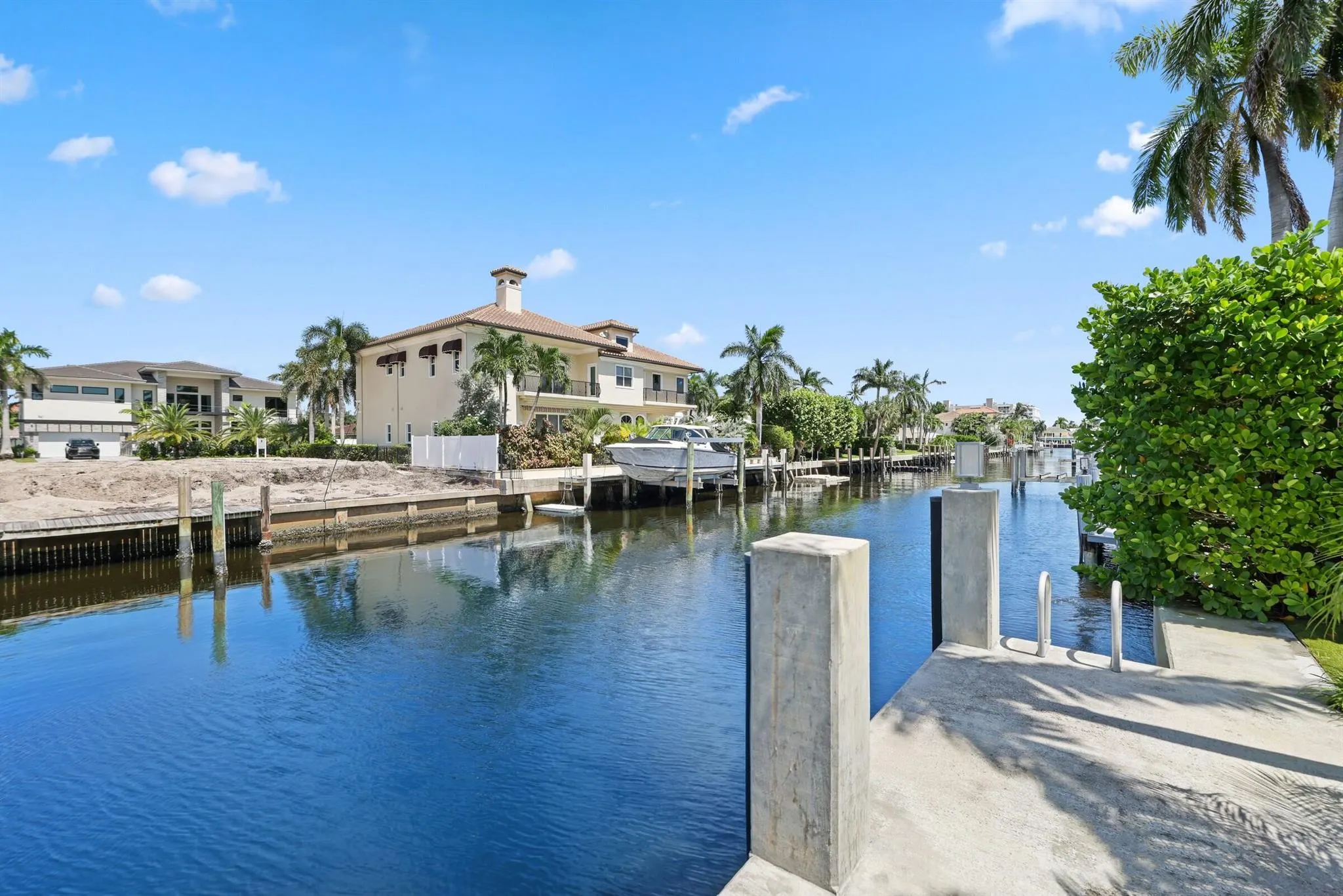 933 Allamanda Drive