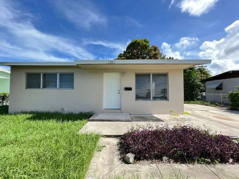 1360 10th Street