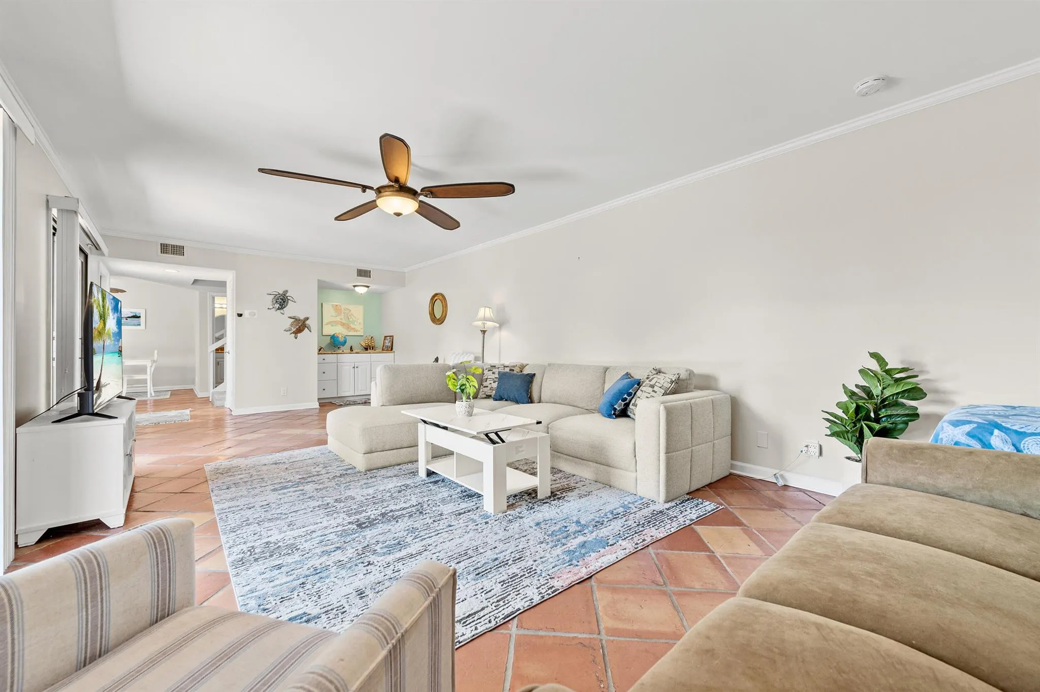 1420 Ocean Way, #3d