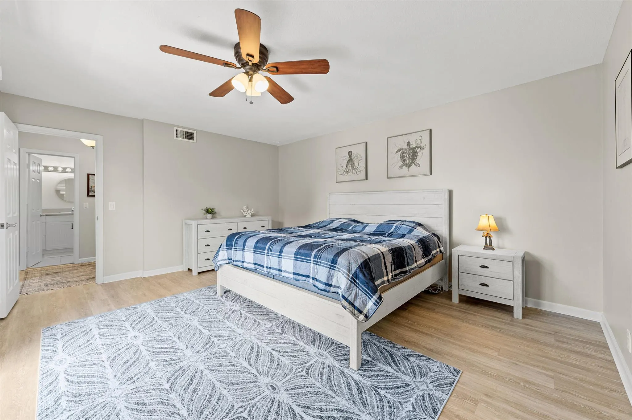 1420 Ocean Way, #3d