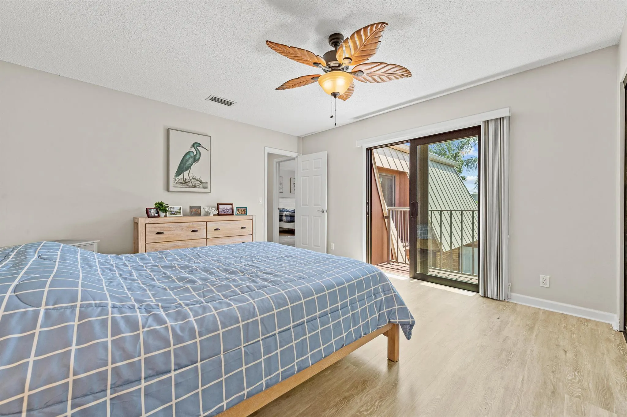 1420 Ocean Way, #3d
