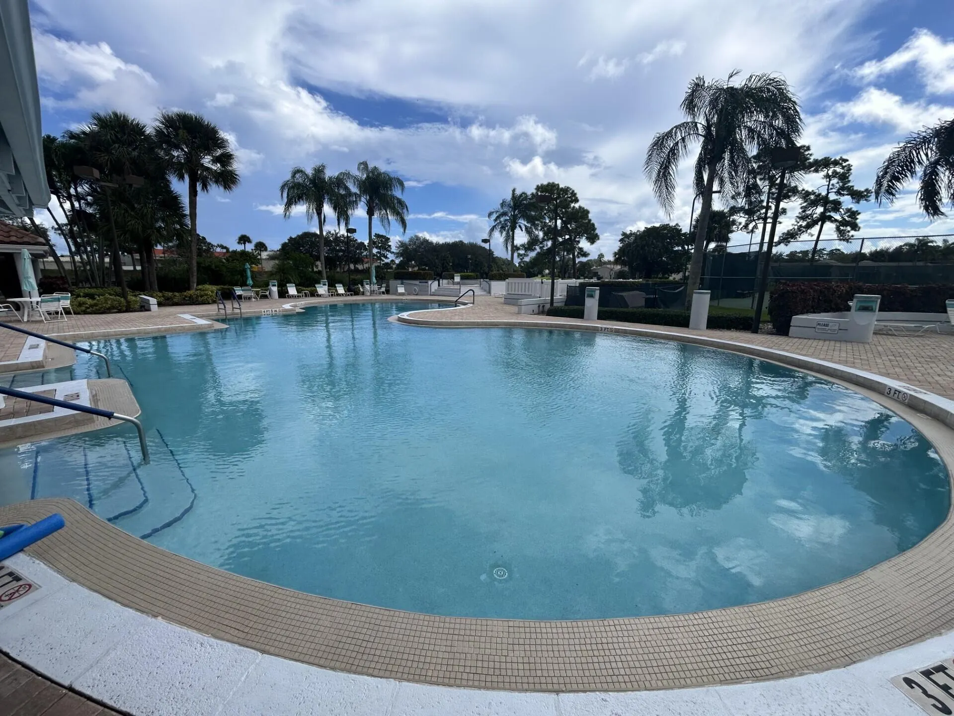 2202 Soundings Court