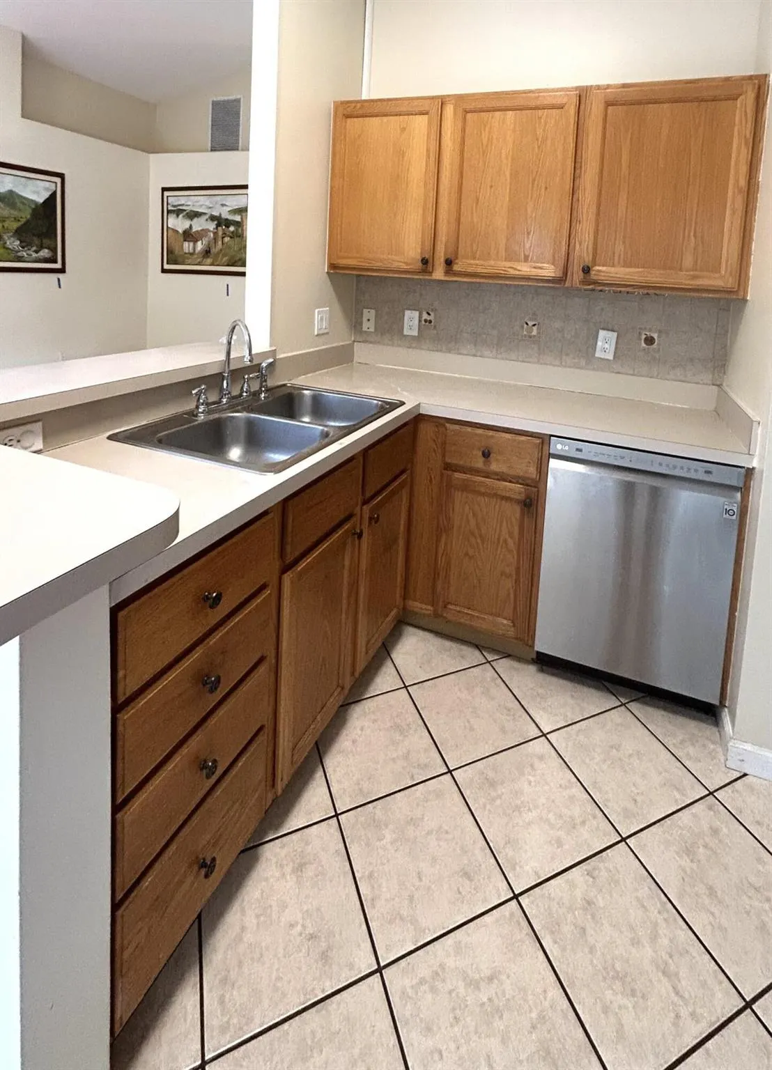 2202 Soundings Court