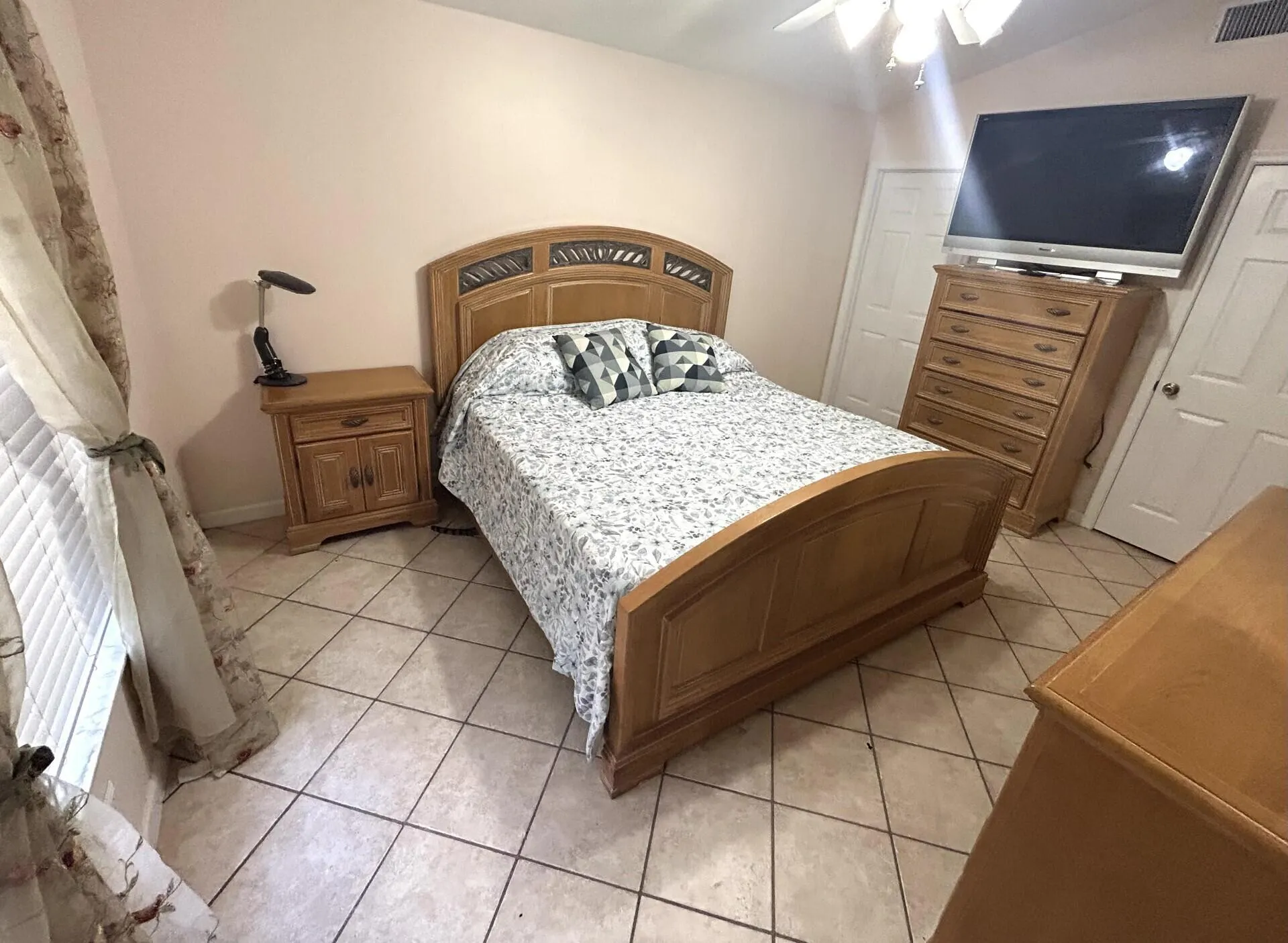 2202 Soundings Court