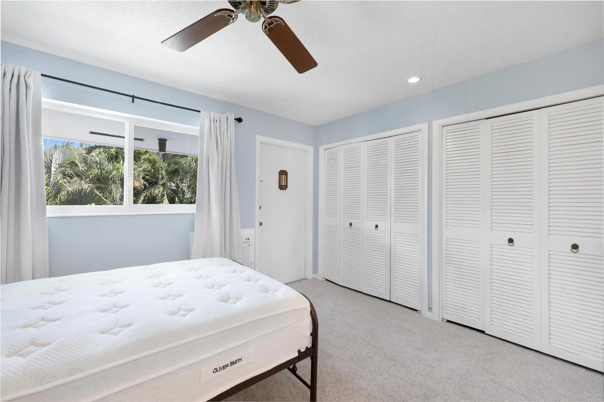 2420 S Federal Highway, #18