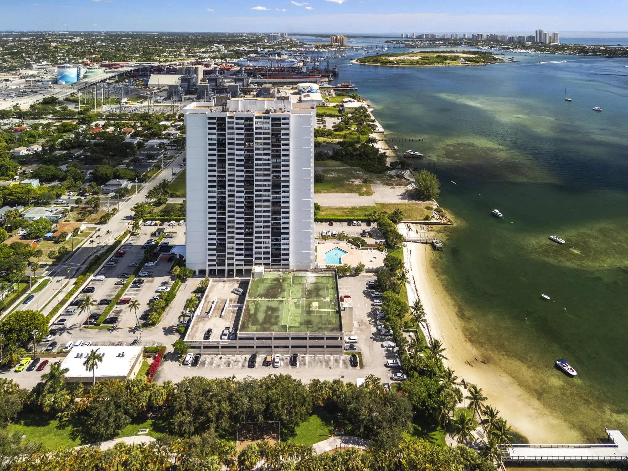 5600 N Flagler Drive, #2006
