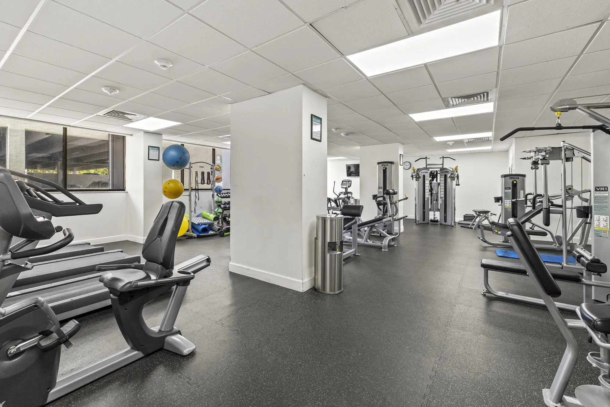 5600 N Flagler Drive, #2006