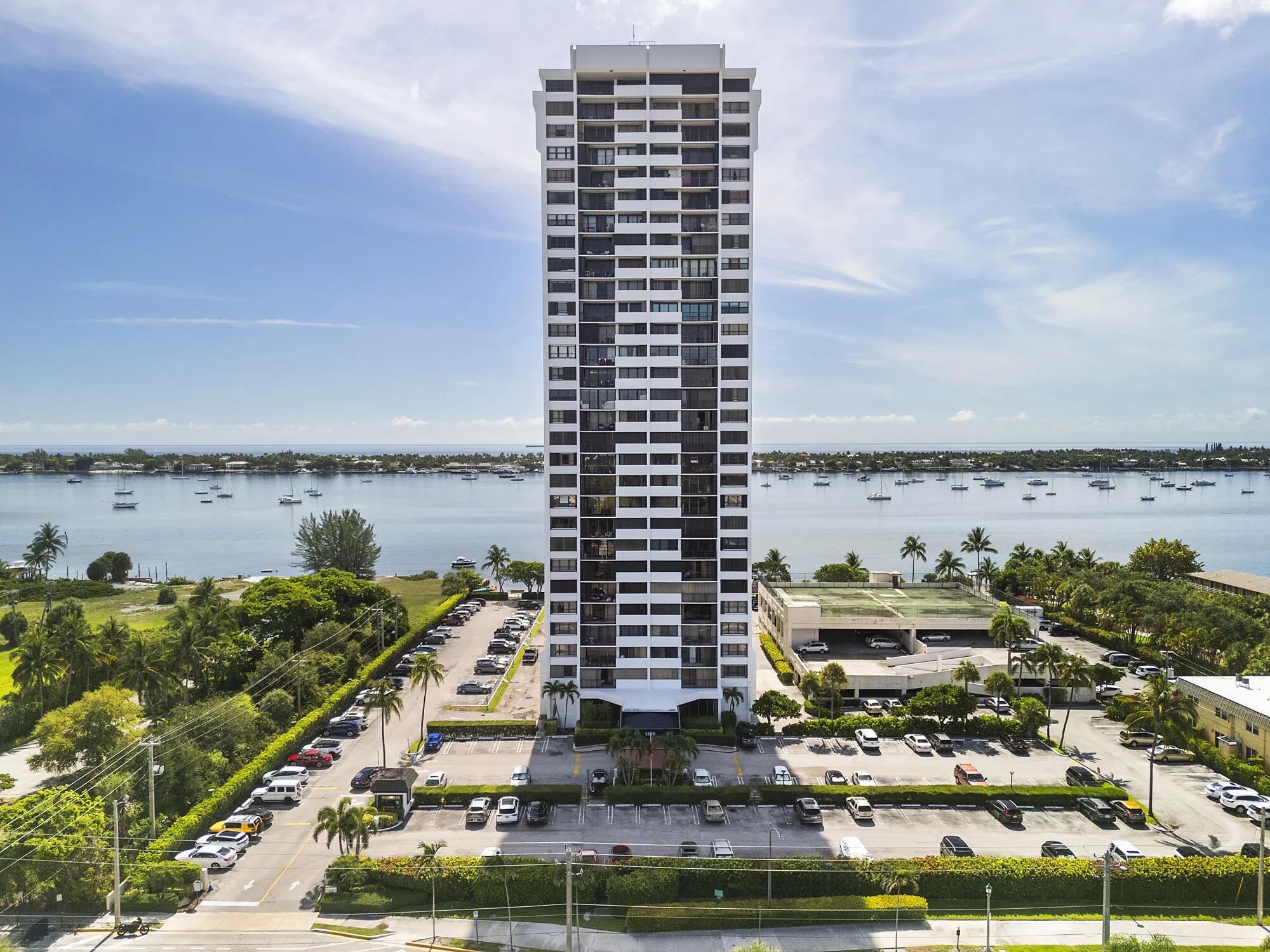 5600 N Flagler Drive, #2006