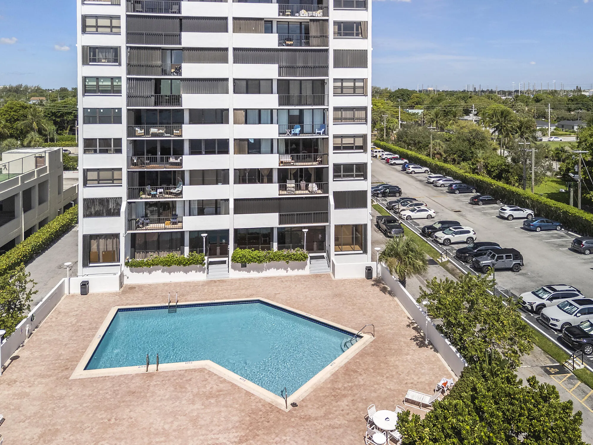 5600 N Flagler Drive, #2006