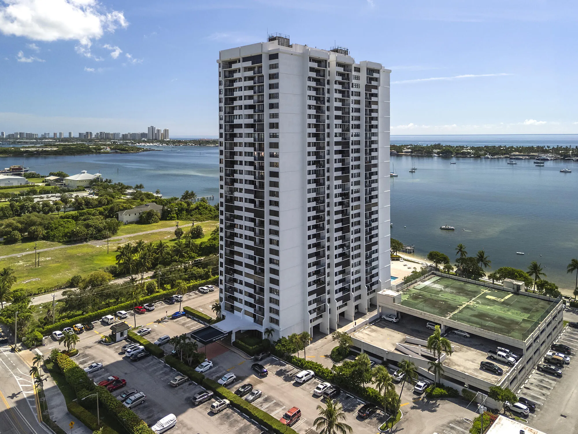 5600 N Flagler Drive, #2006