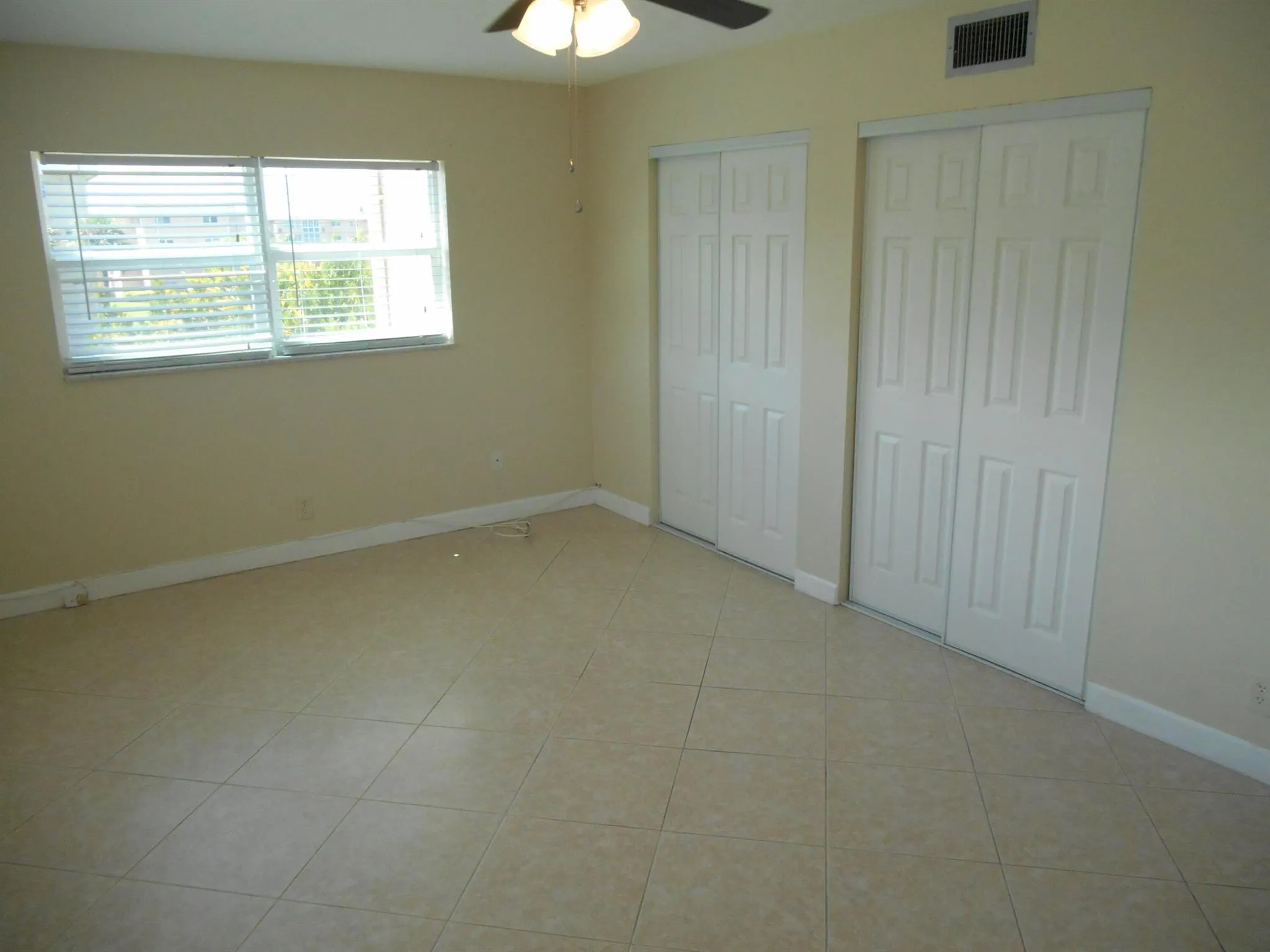 2615 NE 1st Court, #301