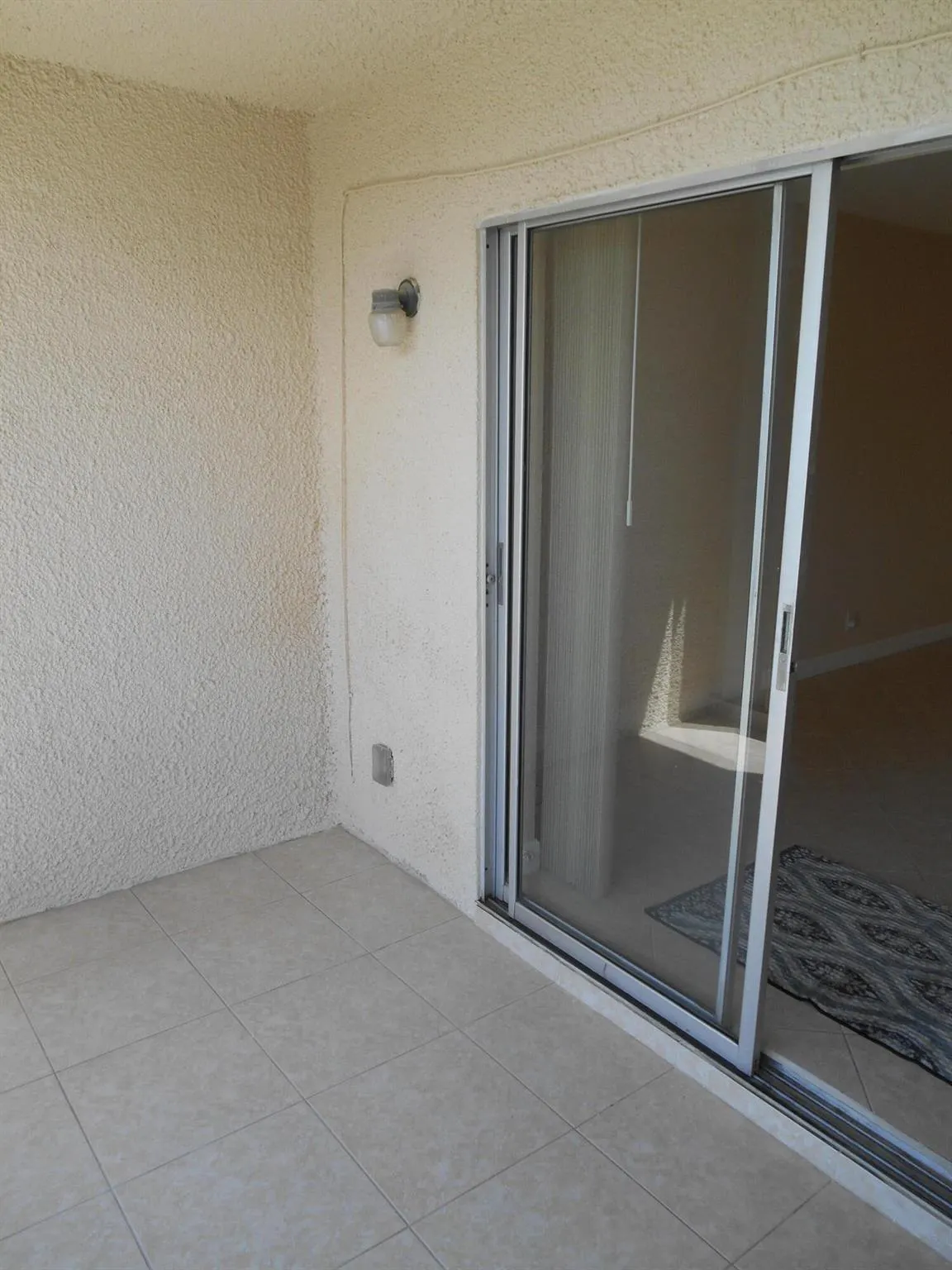 2615 NE 1st Court, #301