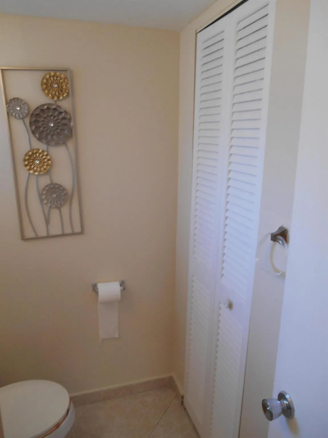 2615 NE 1st Court, #301