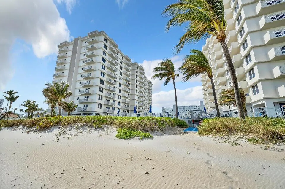 3301 S Ocean Boulevard, #104