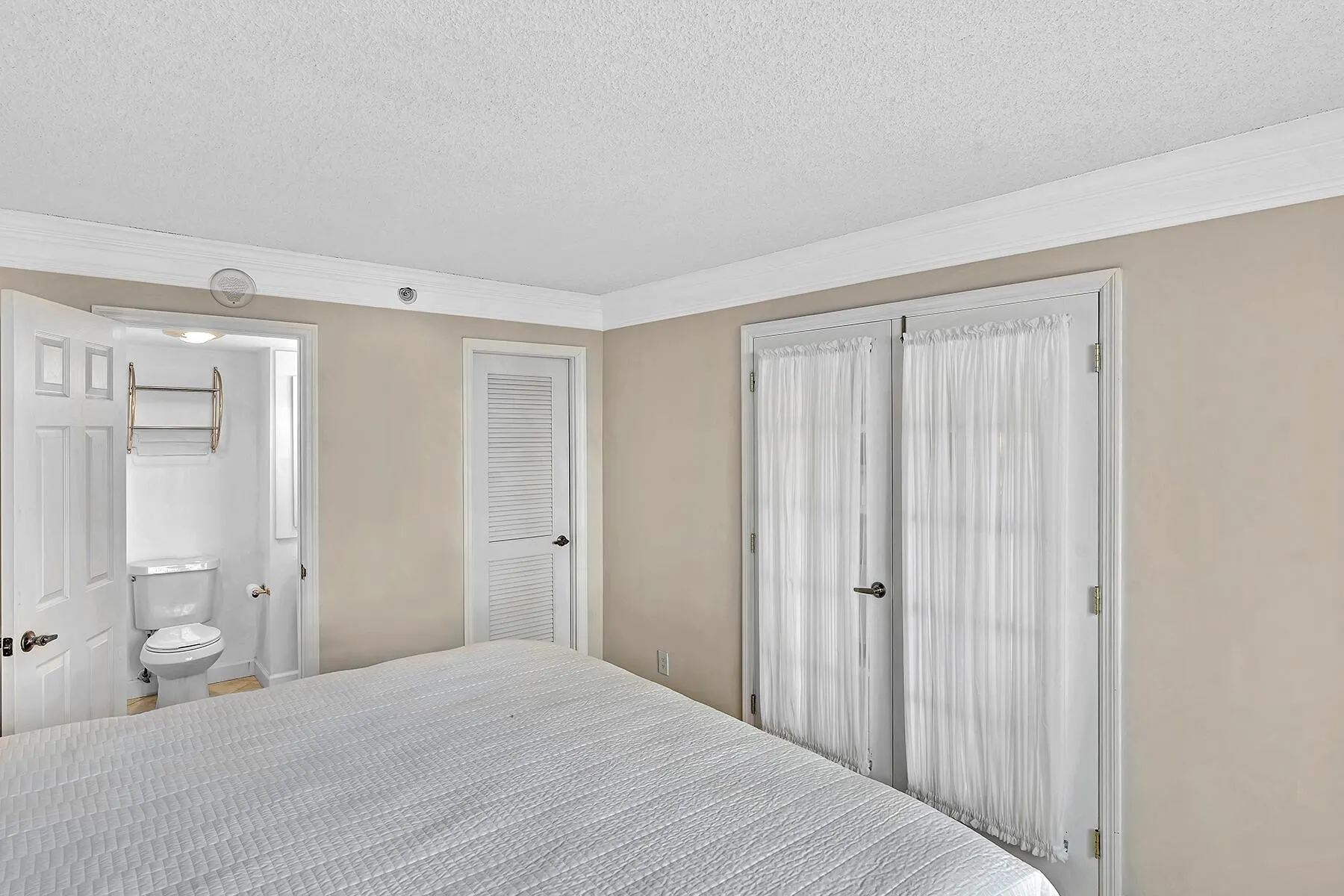 3301 S Ocean Boulevard, #104
