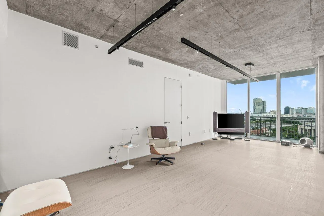 300 S Australian Avenue, #1104