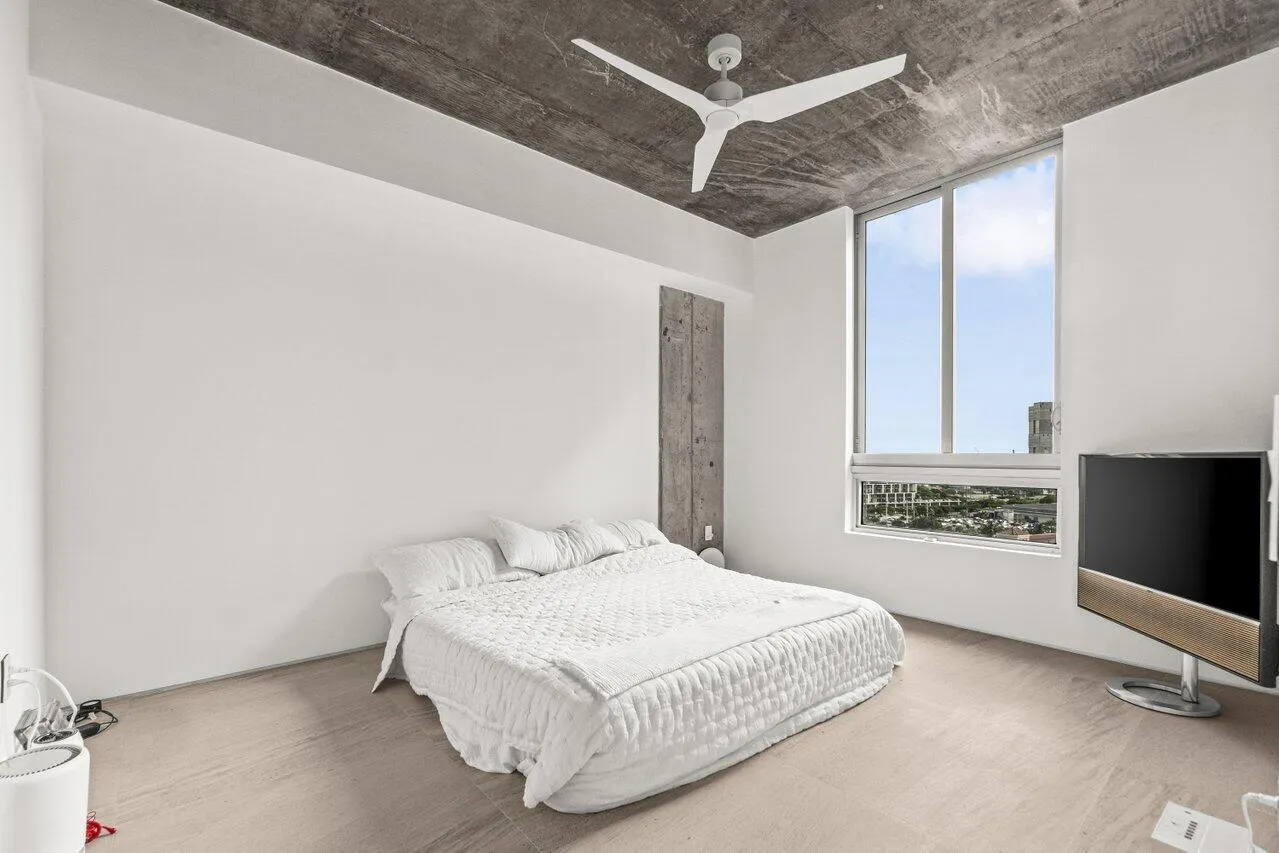 300 S Australian Avenue, #1104