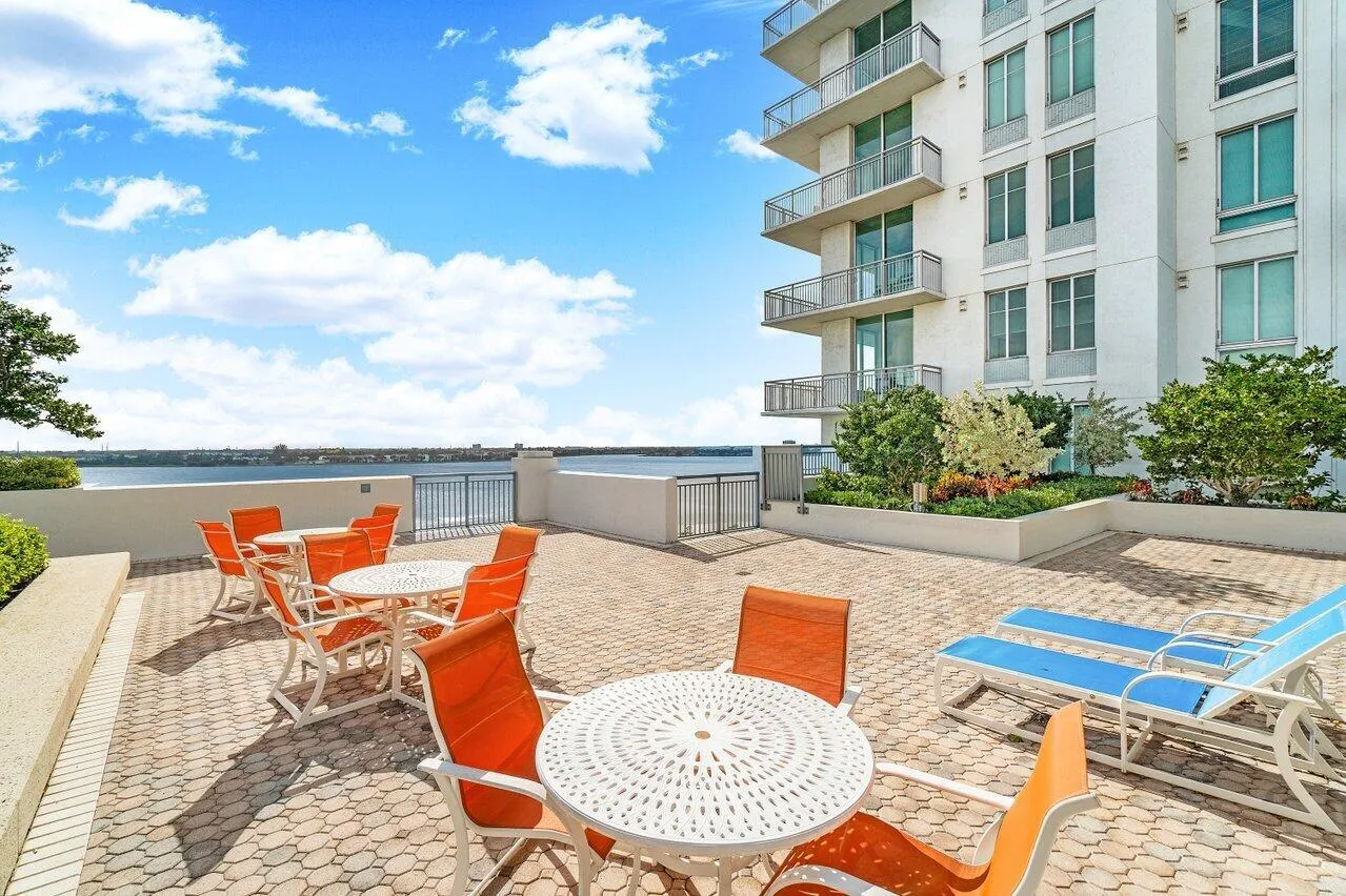 300 S Australian Avenue, #1104
