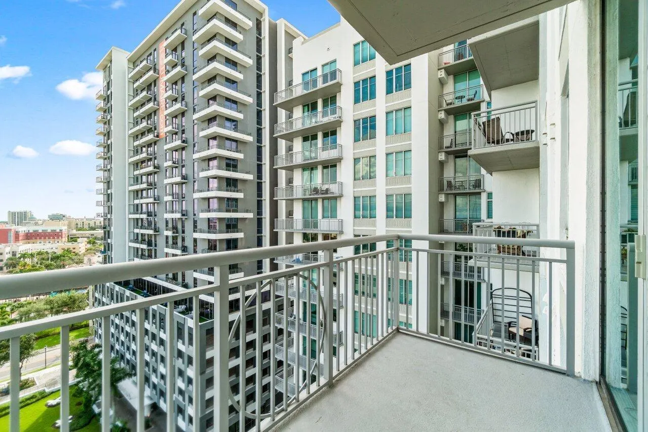 300 S Australian Avenue, #1104