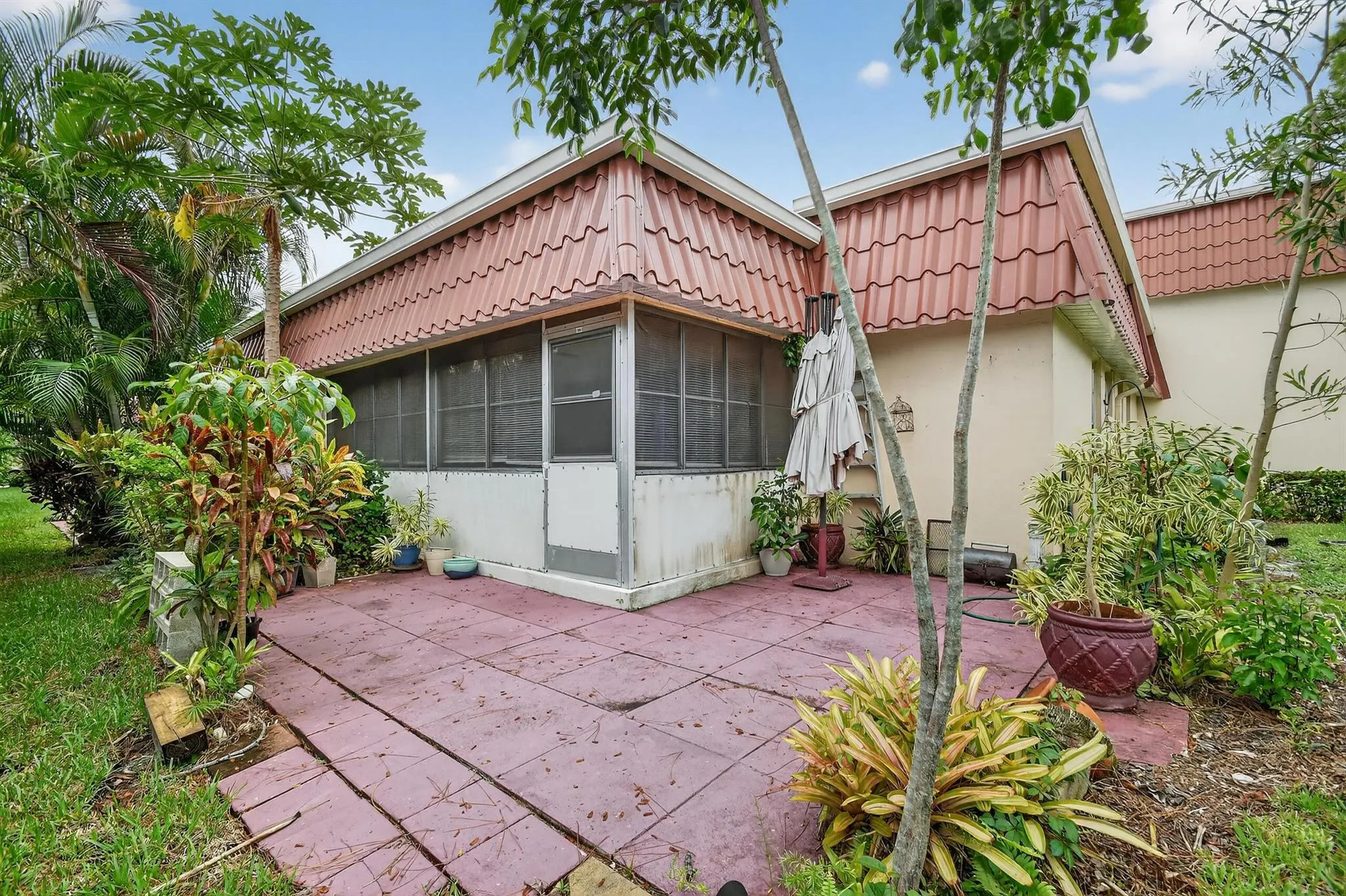 638 Marlboro Oval