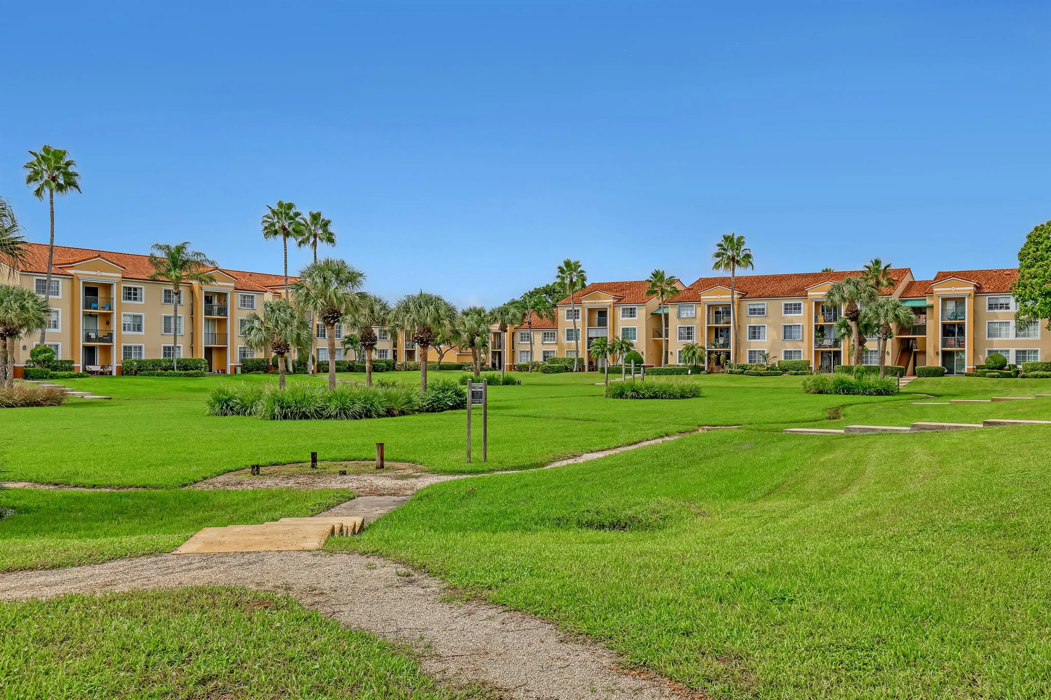 145 Yacht Club Way, #105