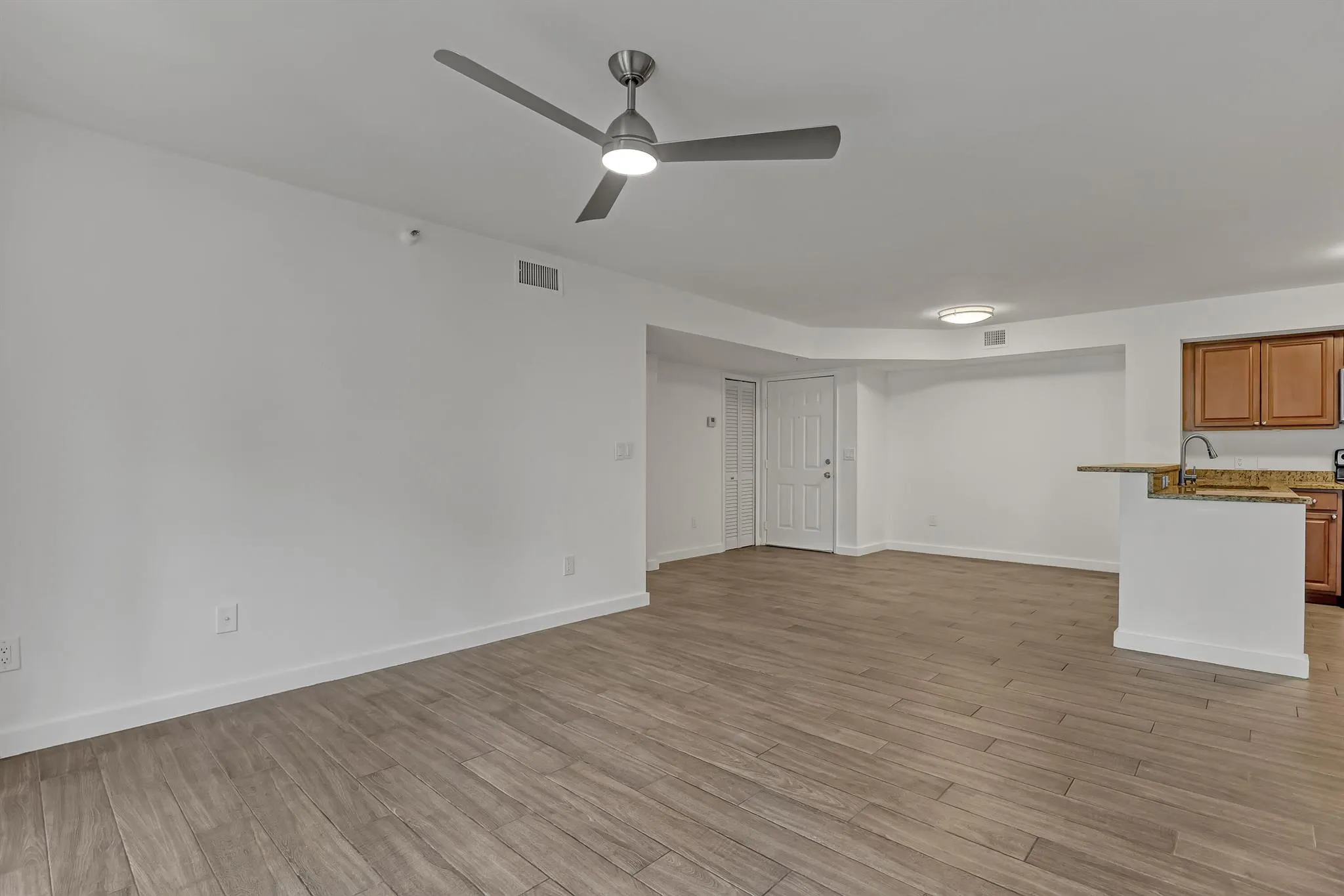 145 Yacht Club Way, #105