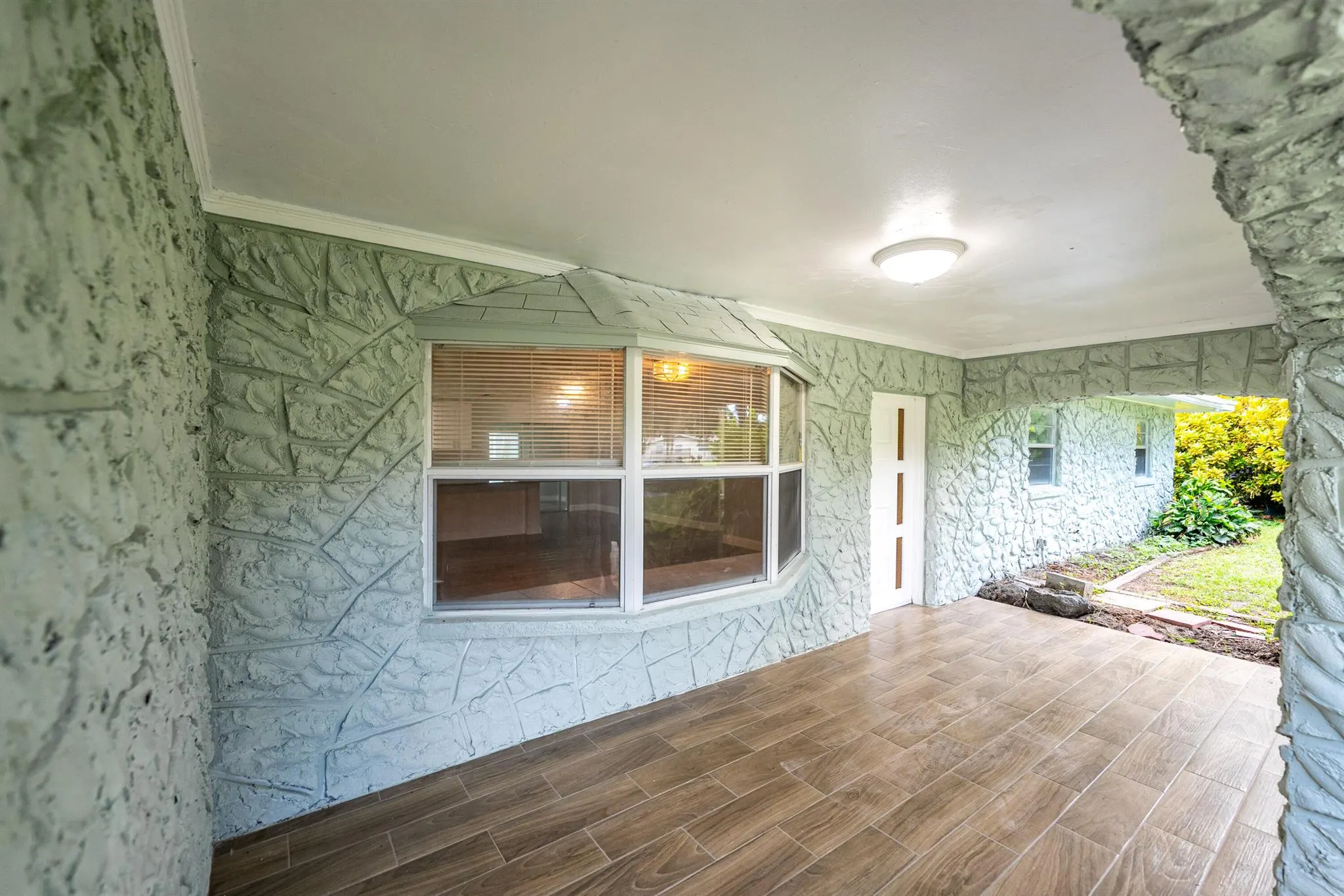 6506 Flora Way