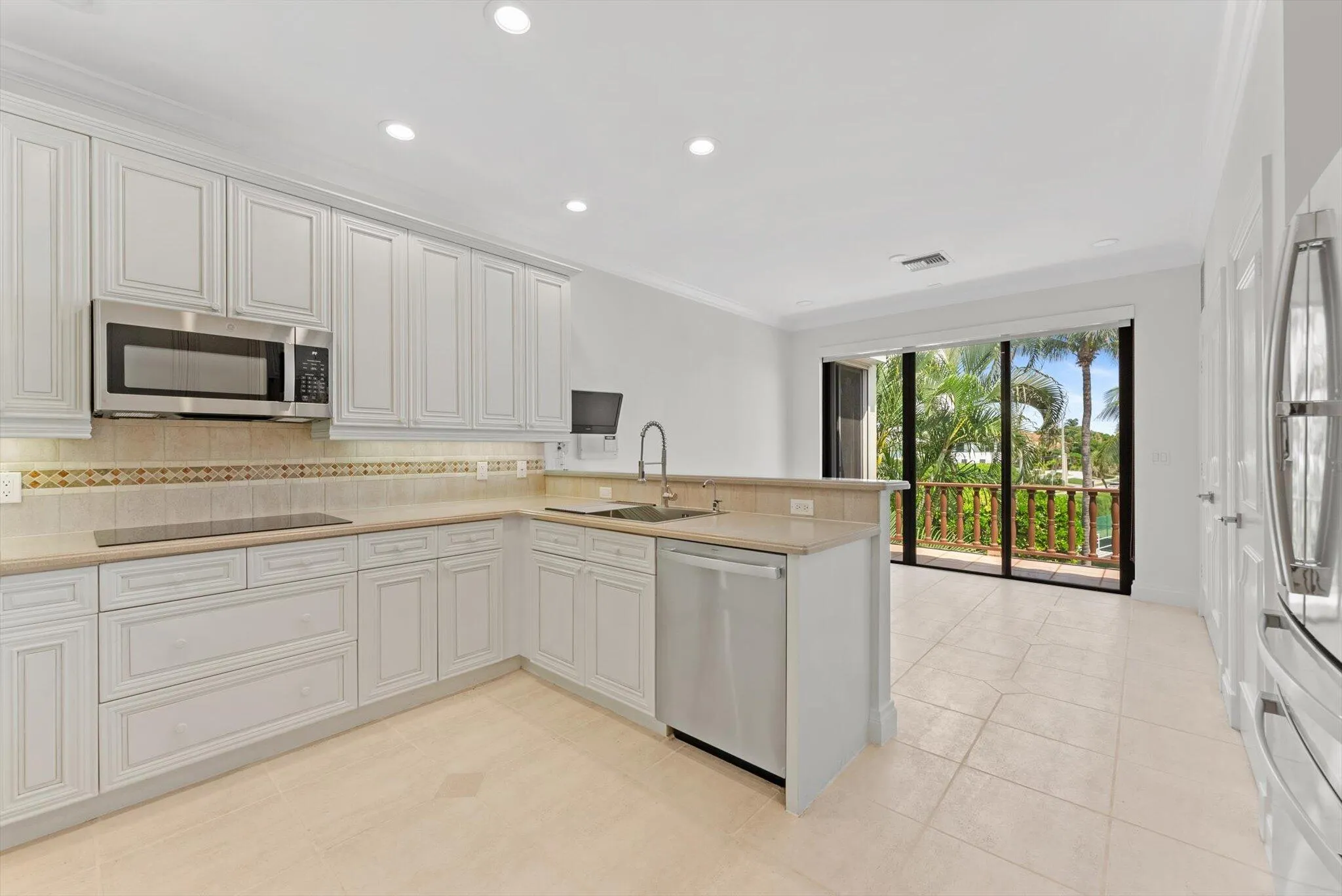 5841 N Ocean Boulevard, #F2