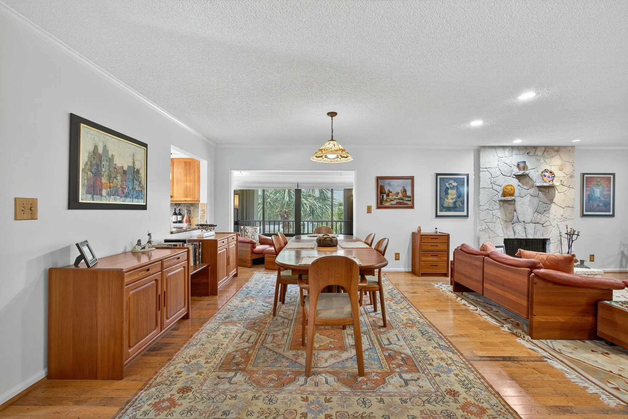 704 Clubhouse Circle