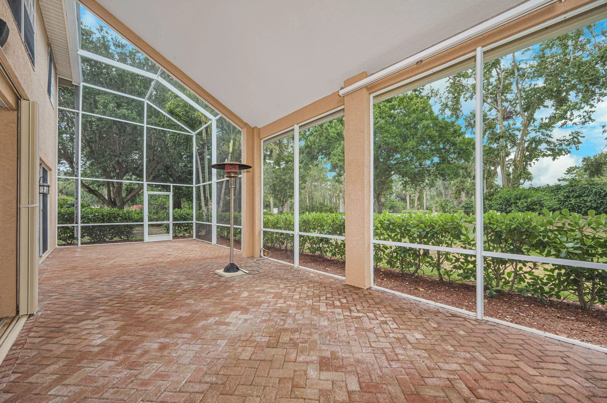 1412 SW Bent Pine Cove