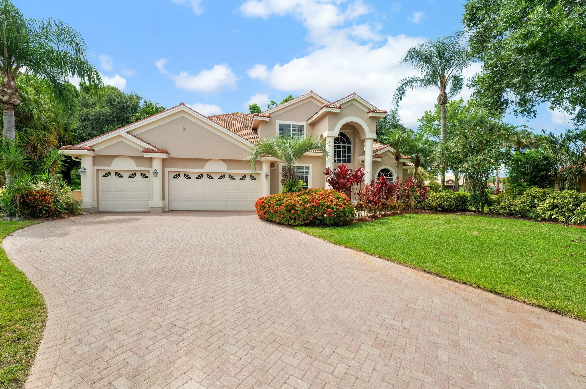 1412 SW Bent Pine Cove